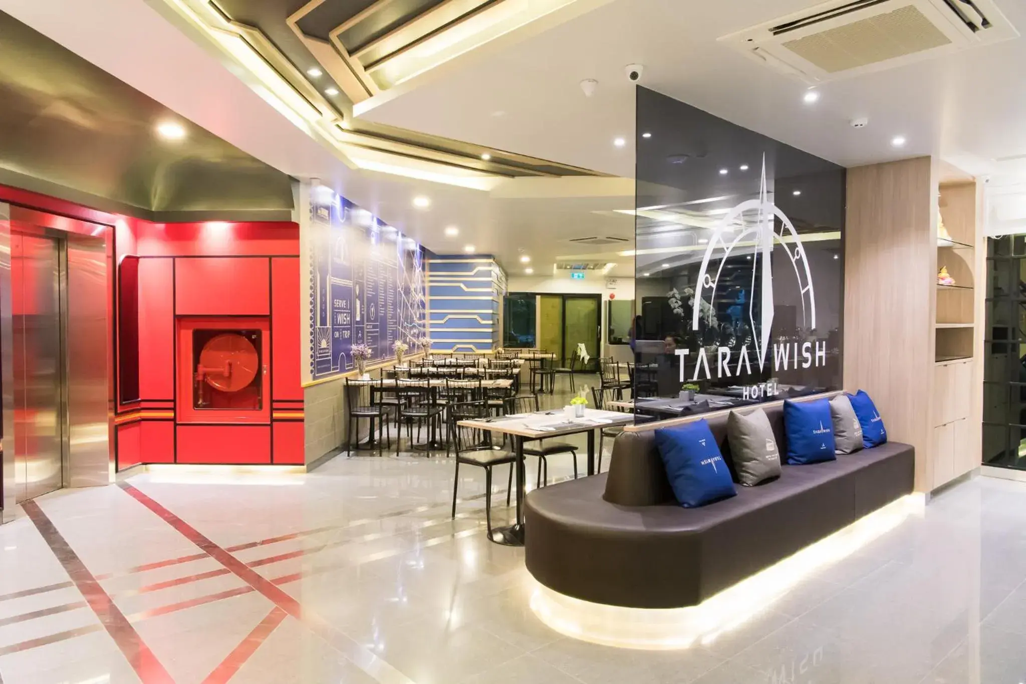 Restaurant/places to eat in Tarawish Hotel