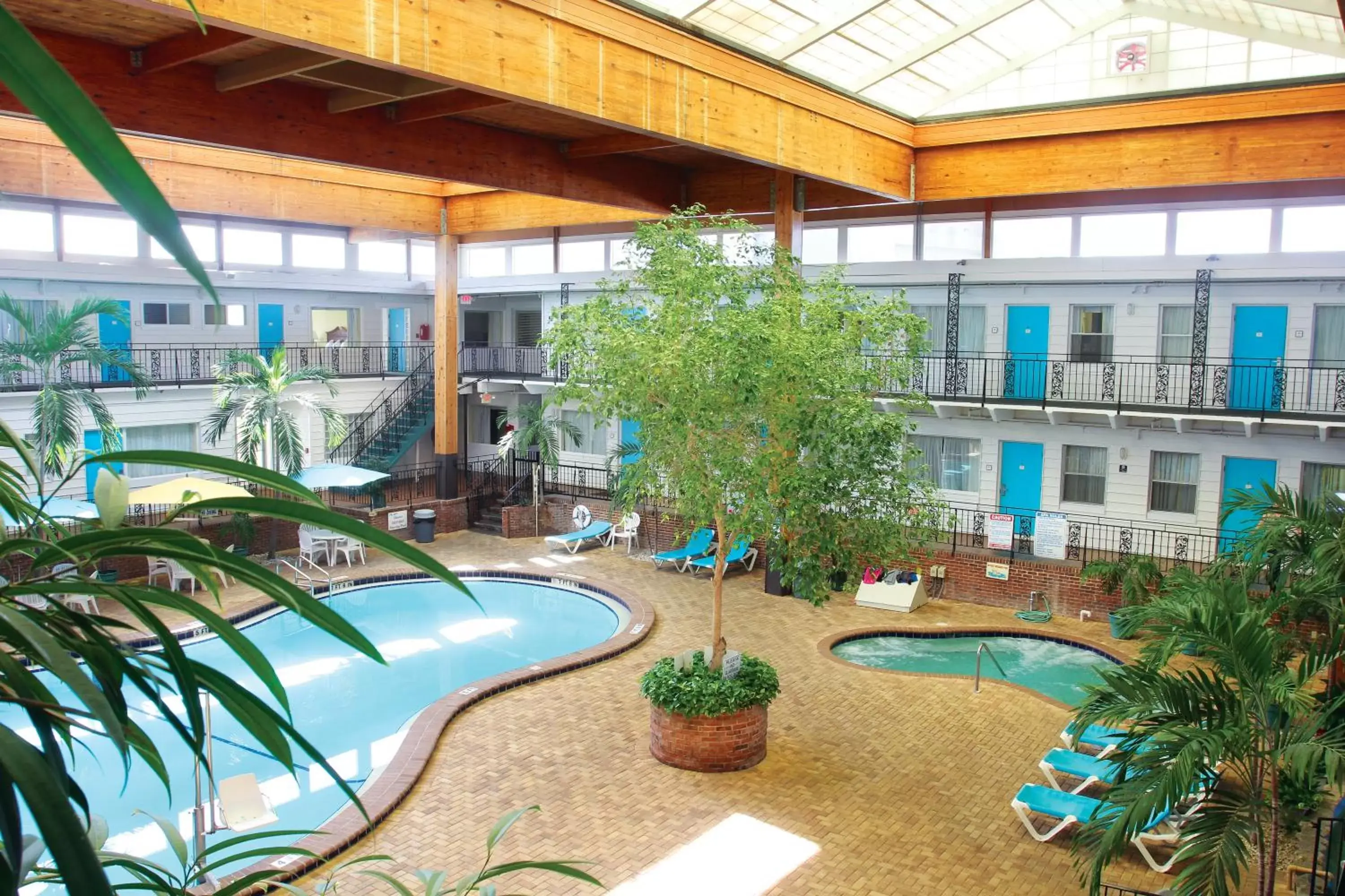 Garden, Swimming Pool in Perry's Ocean-Edge Resort