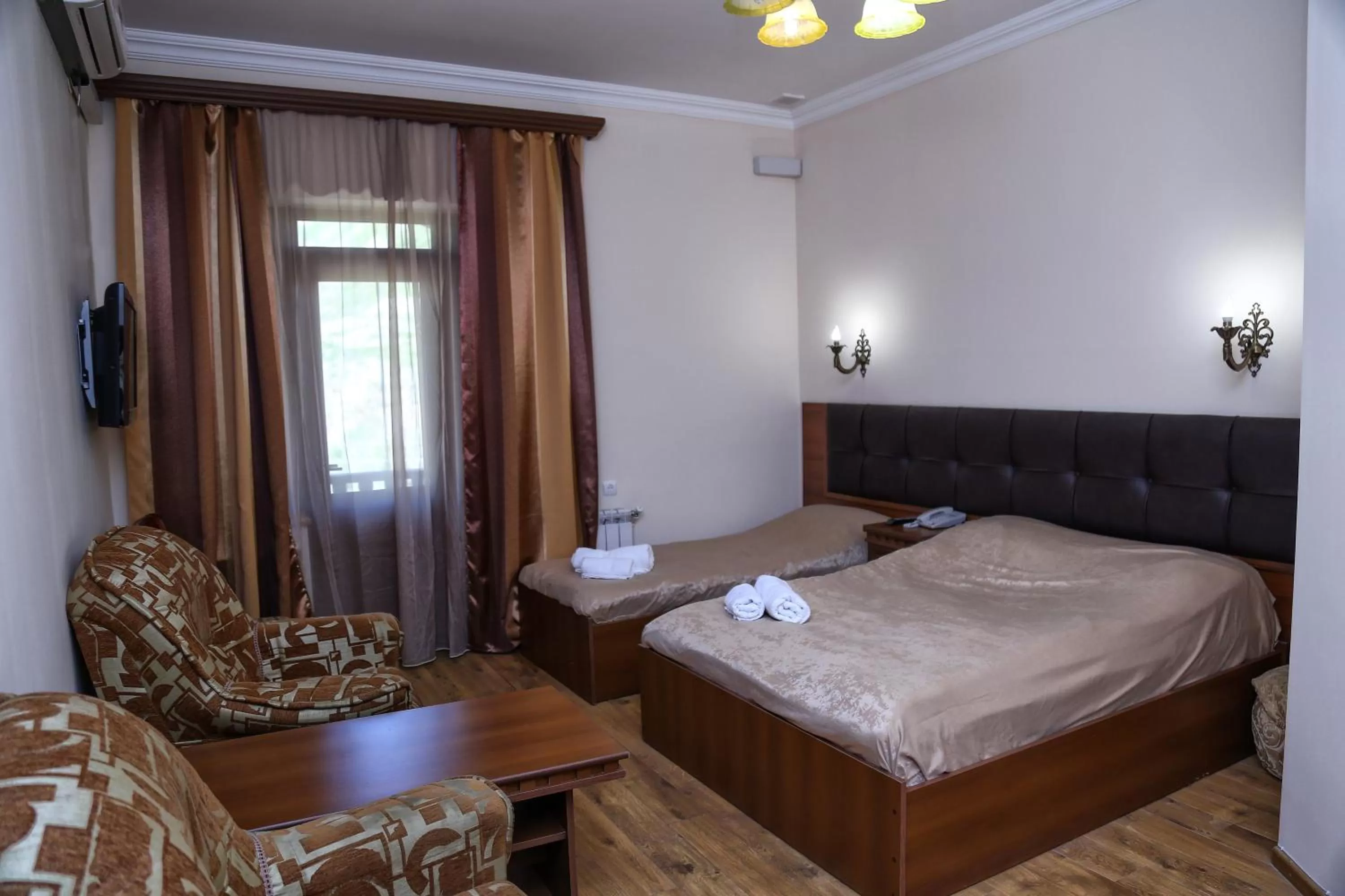 Photo of the whole room in Lara Hotel