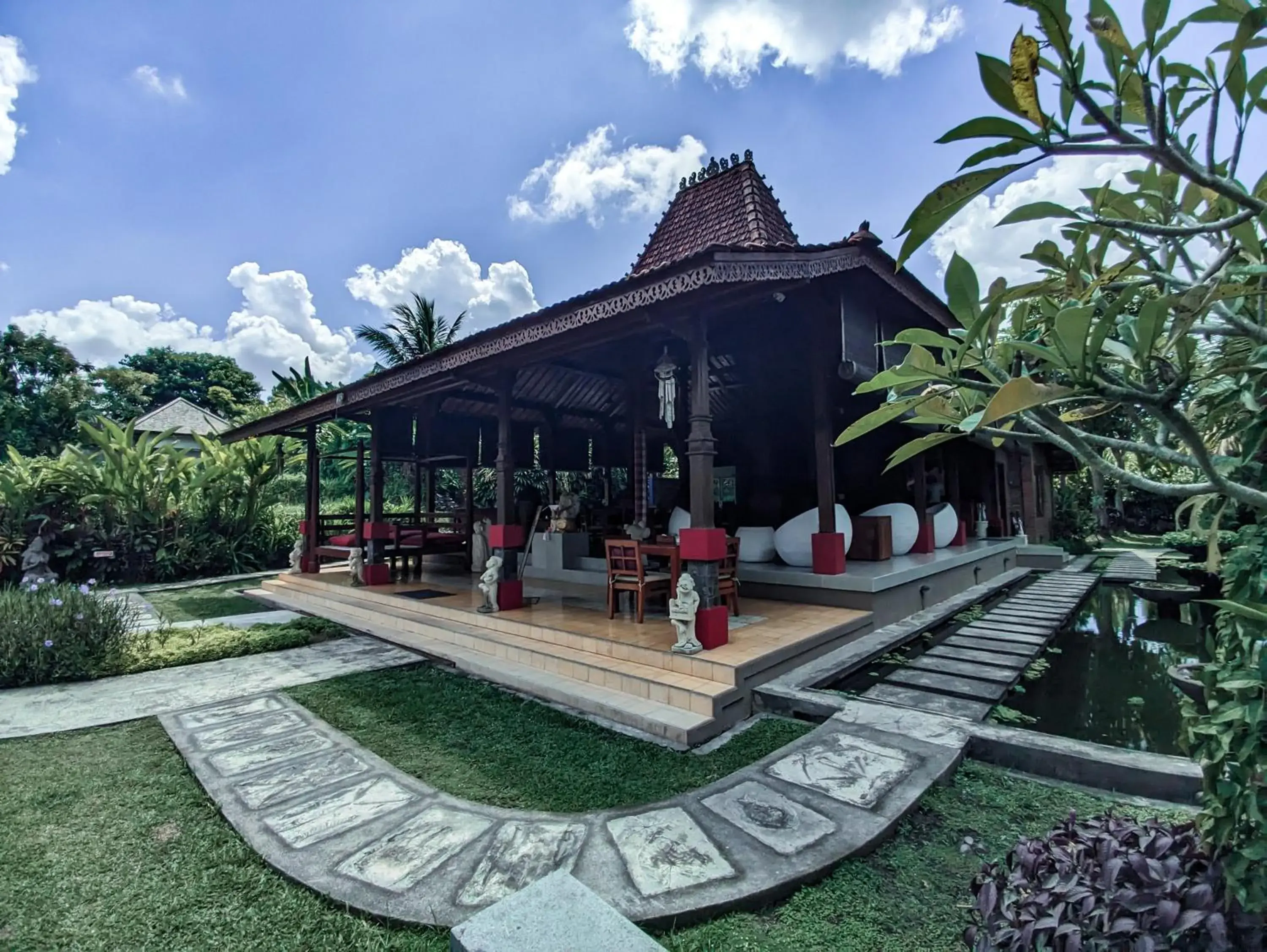 Restaurant/places to eat, Swimming Pool in Ubud Heaven Penestanan