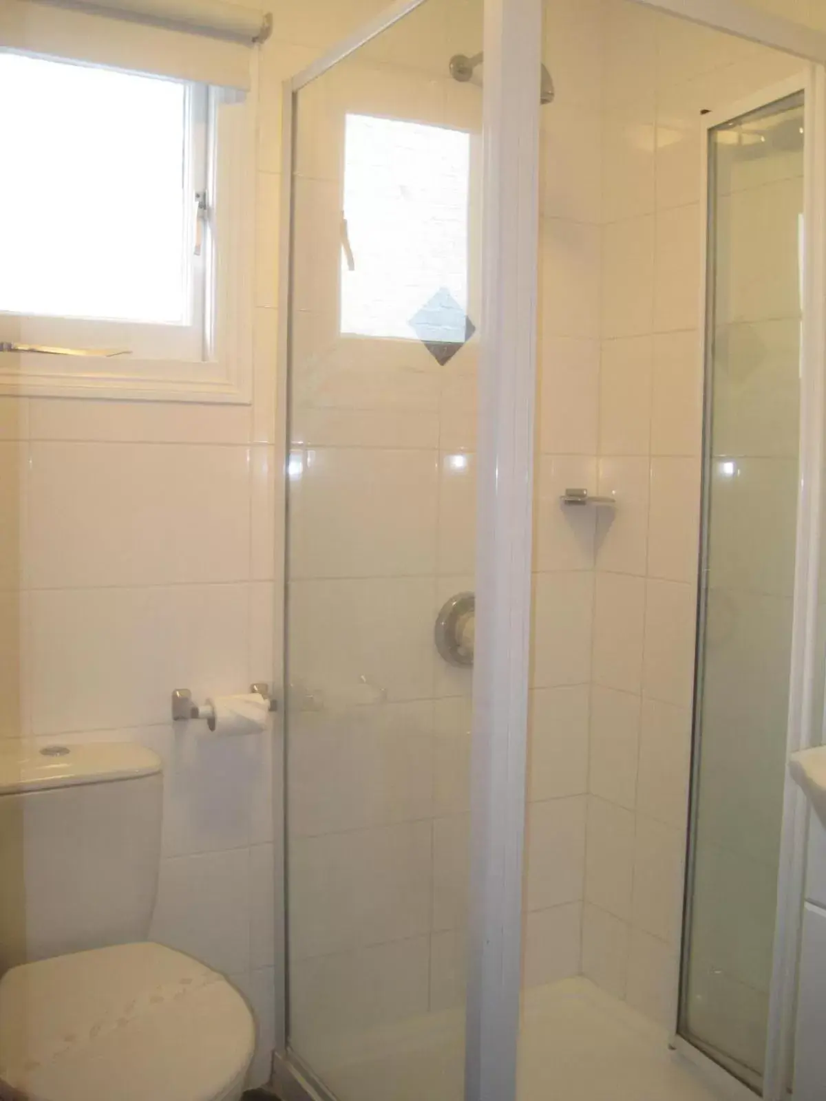 Shower, Bathroom in Aaraya London