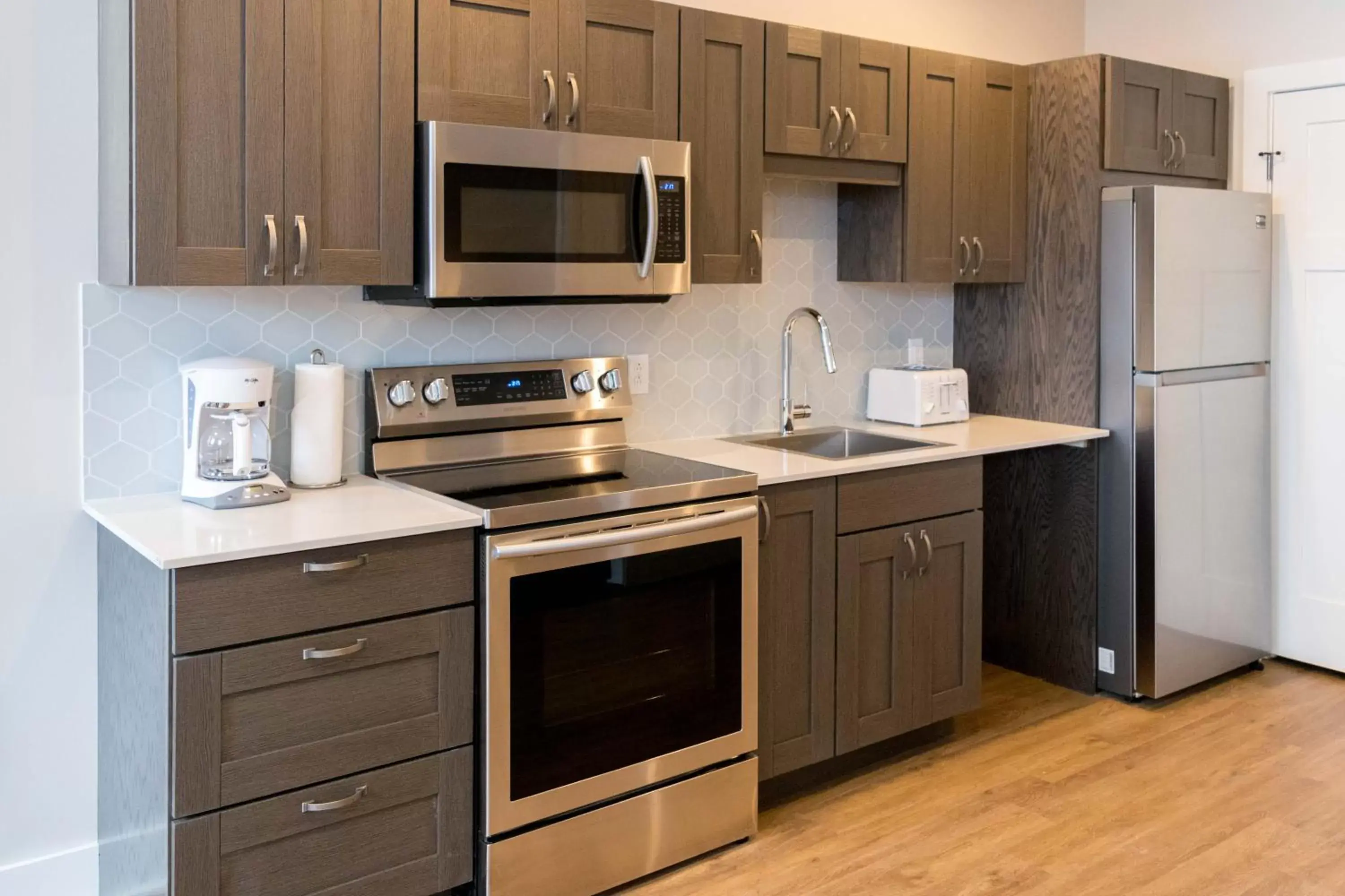 Kitchen/Kitchenette in Lake Placid Inn: Main Street