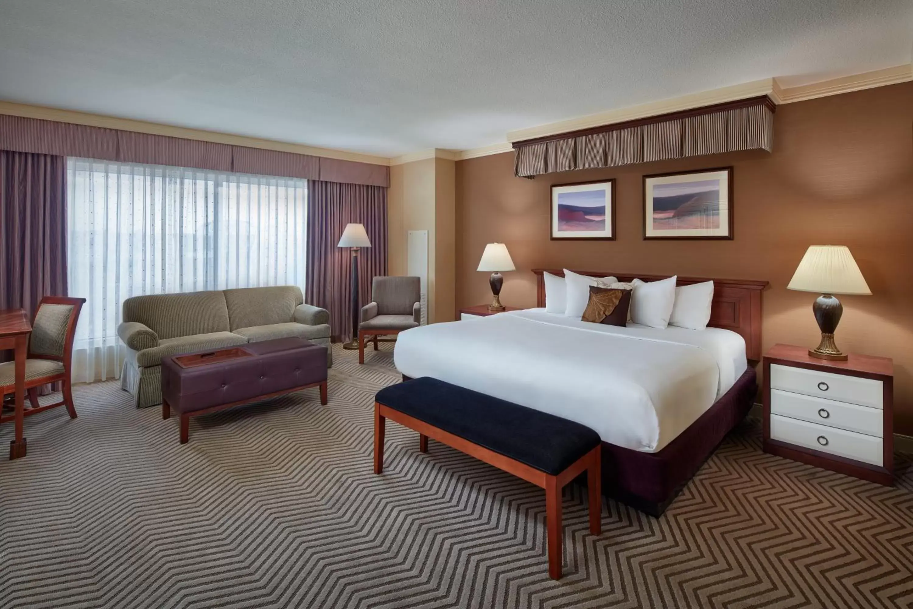 Bedroom in Harrah's Metropolis Hotel & Casino