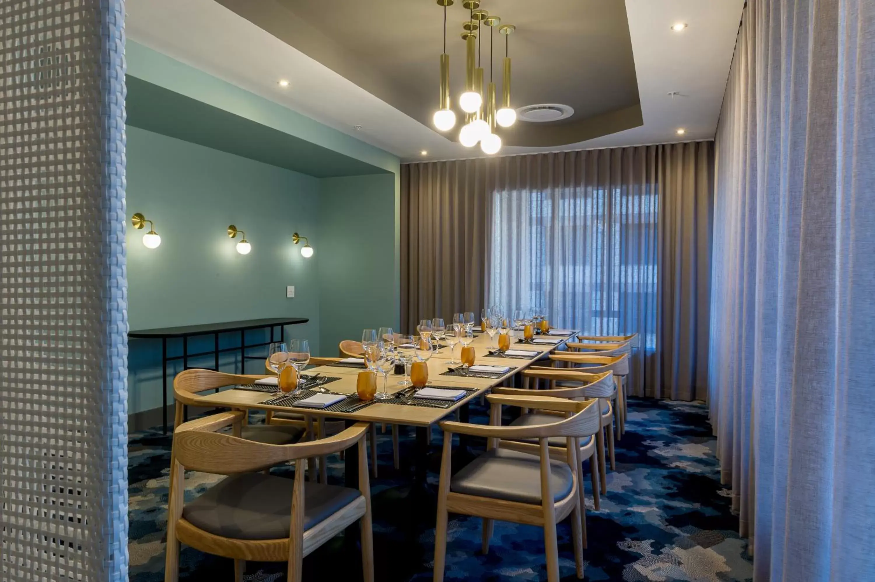 Restaurant/Places to Eat in Pullman Cape Town City Centre
