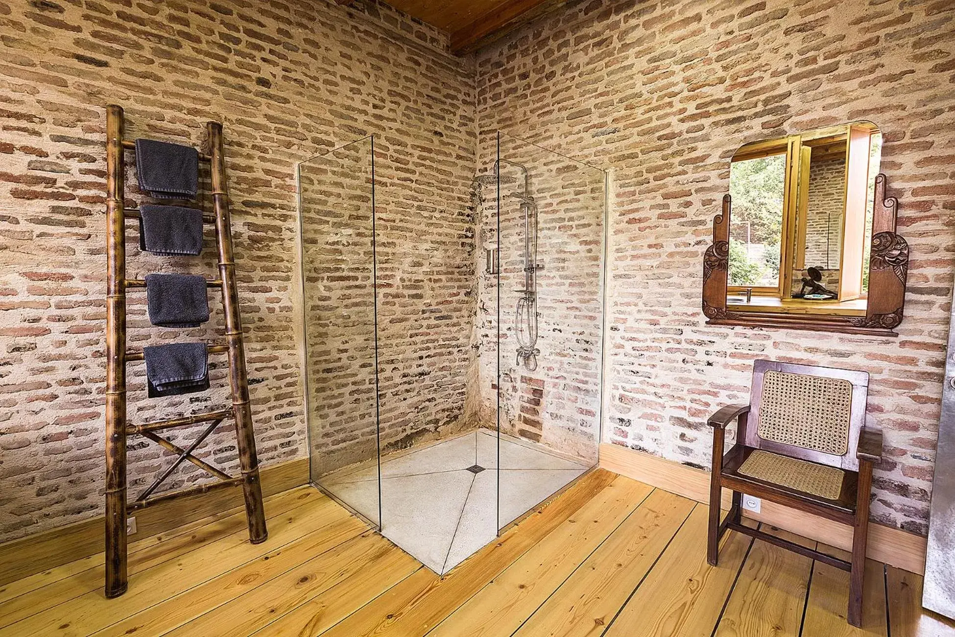 Shower in Castle in Old Town