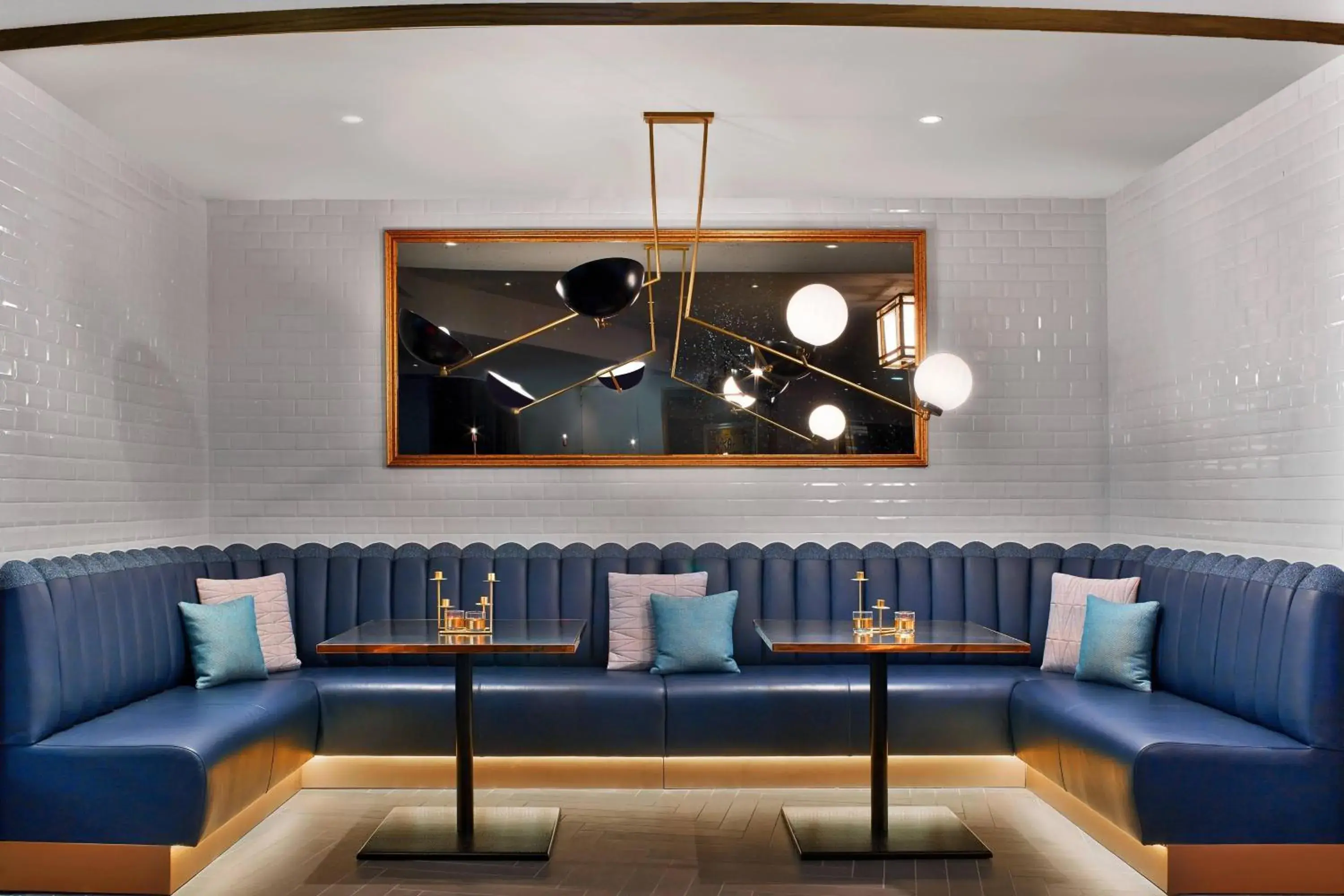 Lounge or bar, Seating Area in Le Meridien Etoile