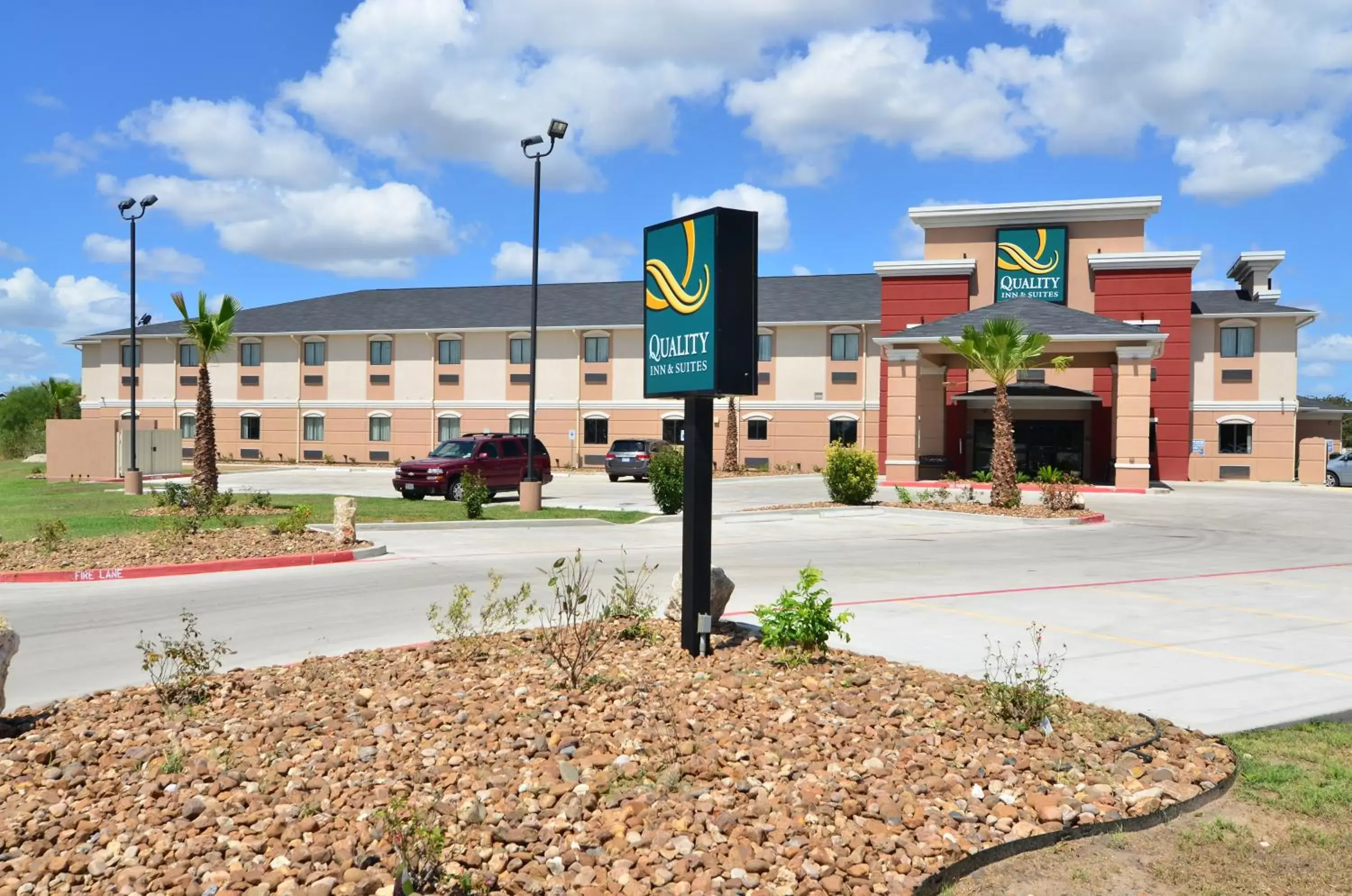 Property Building in Quality Inn & Suites Kenedy - Karnes City