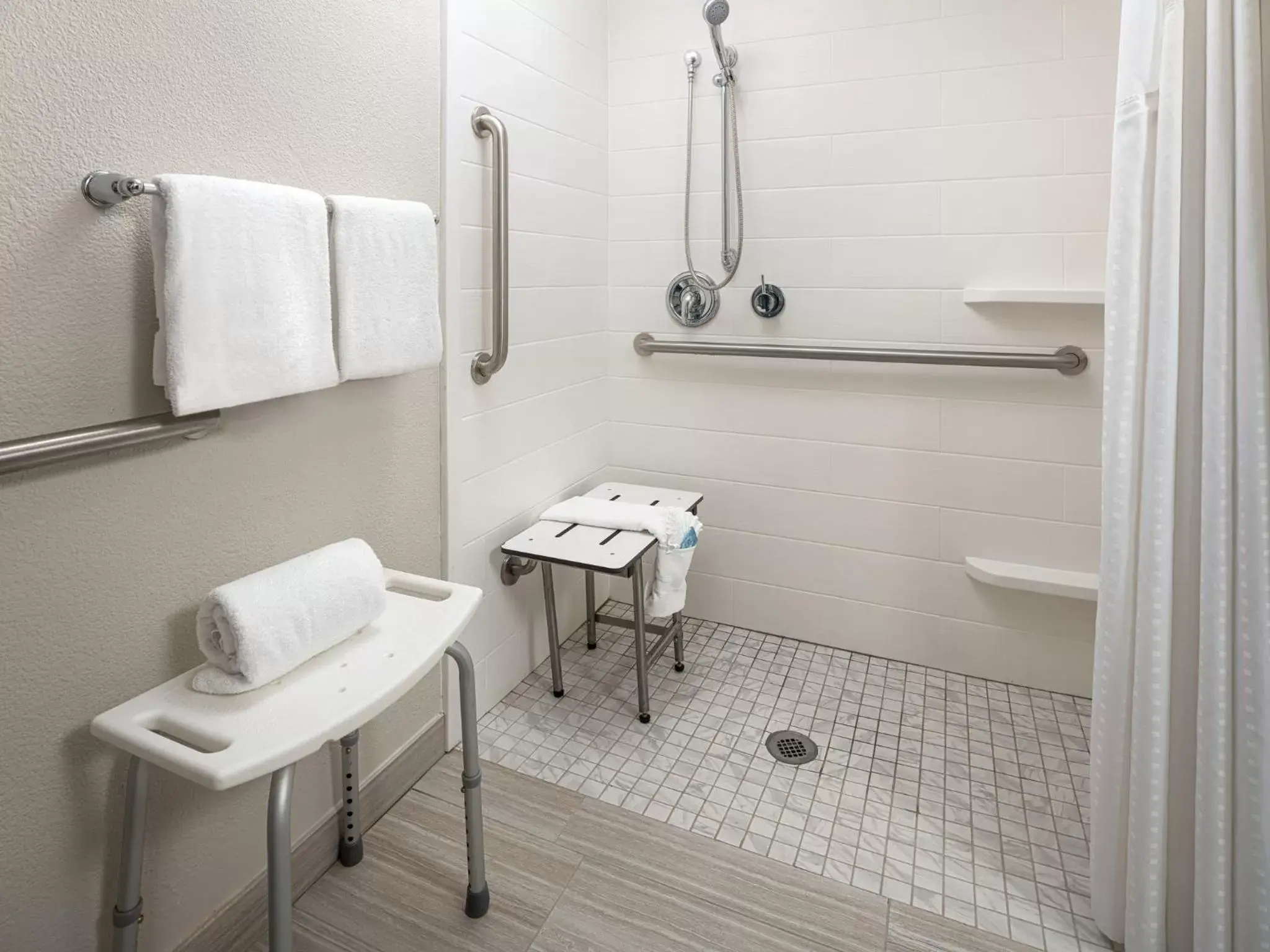 Photo of the whole room, Bathroom in Holiday Inn Express Hotel & Suites Irving DFW Airport North, an IHG Hotel