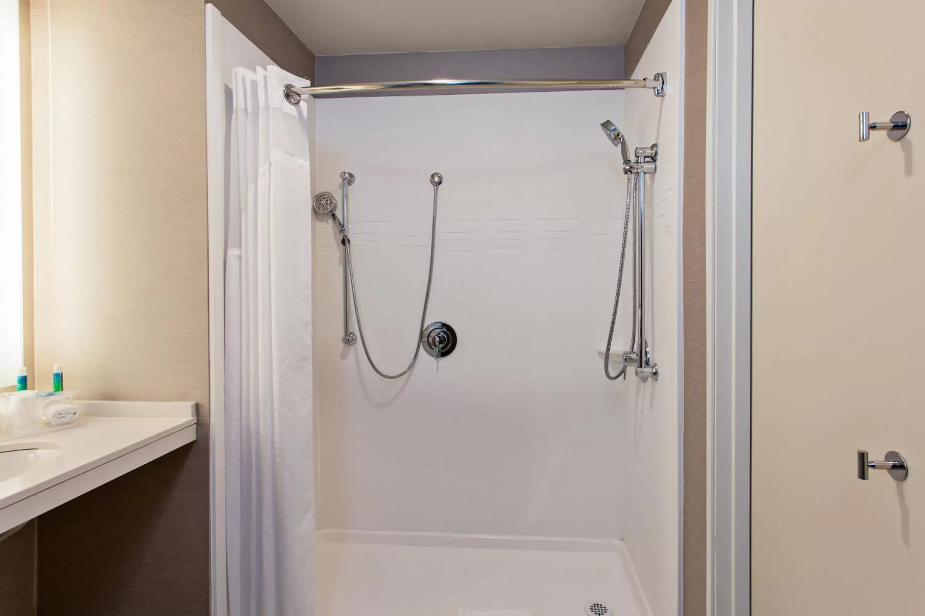 Photo of the whole room, Bathroom in Holiday Inn Express & Suites Anaheim Resort Area, an IHG Hotel