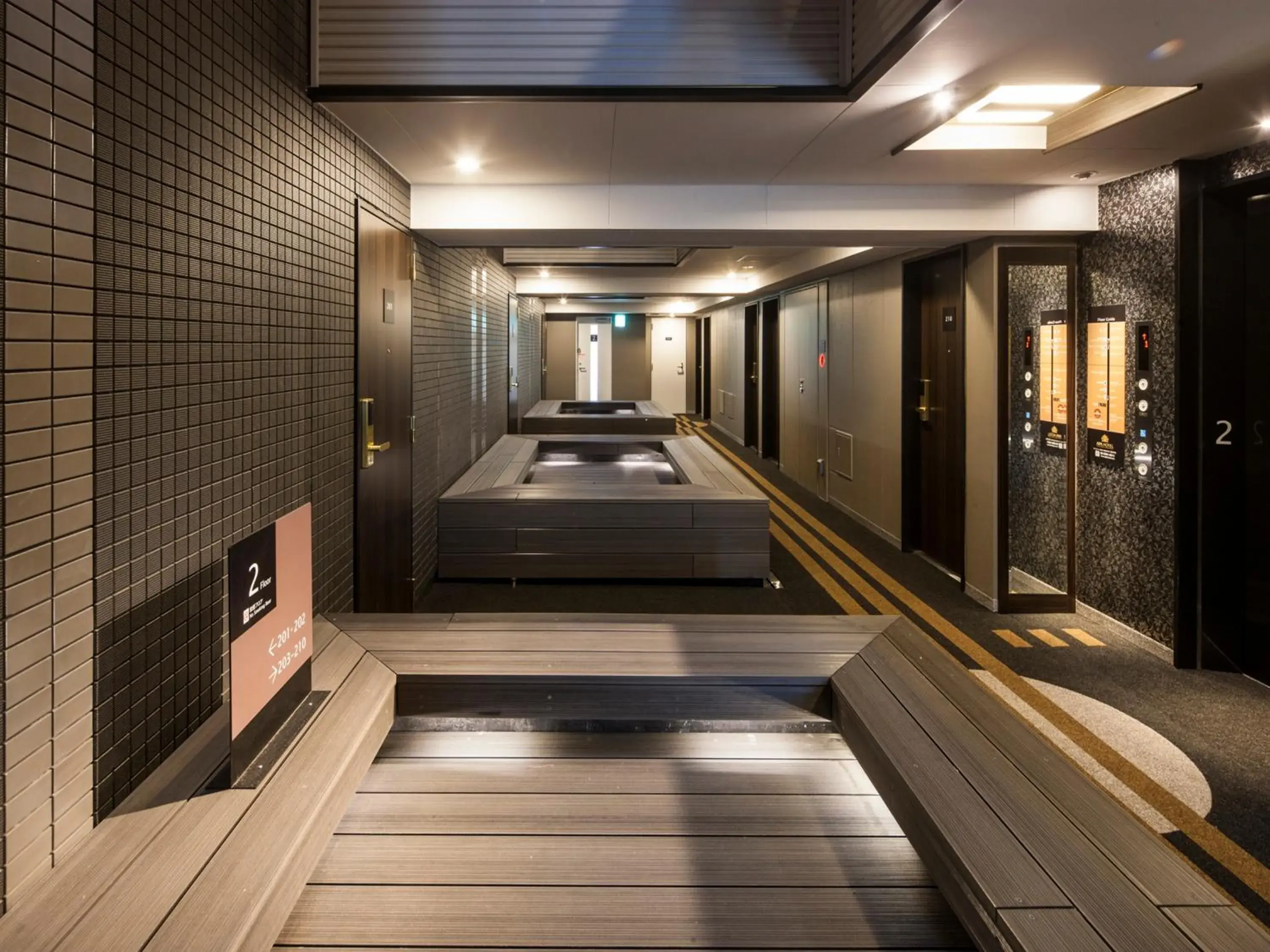 Area and facilities in APA Hotel Higashi-Shinjuku Kabukicho Higashi