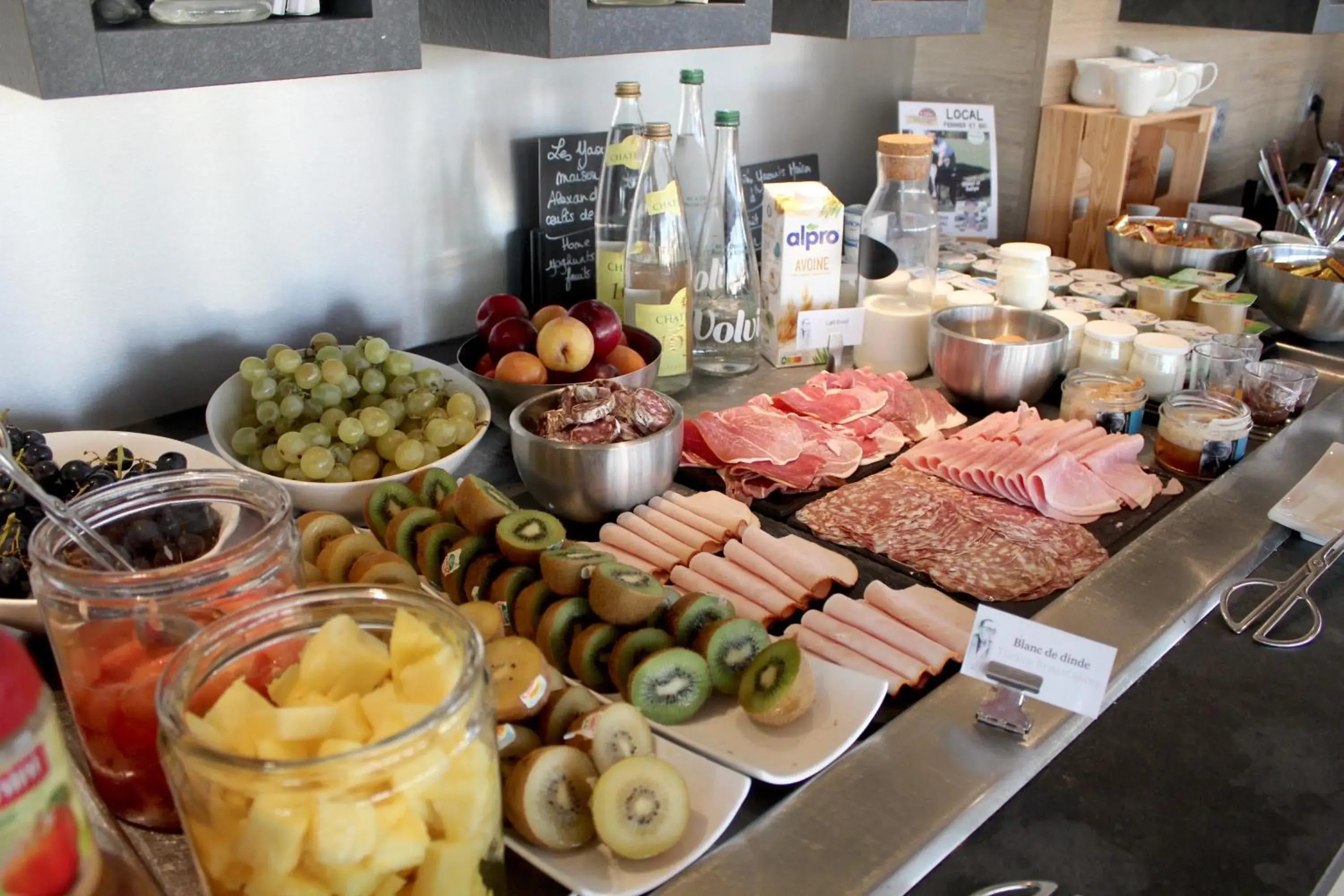 Breakfast in Hotel Litteraire Alexandre Vialatte, BW Signature Collection Breakfast in Hotel Litteraire Alexandre Vialatte, BW Signature Collection