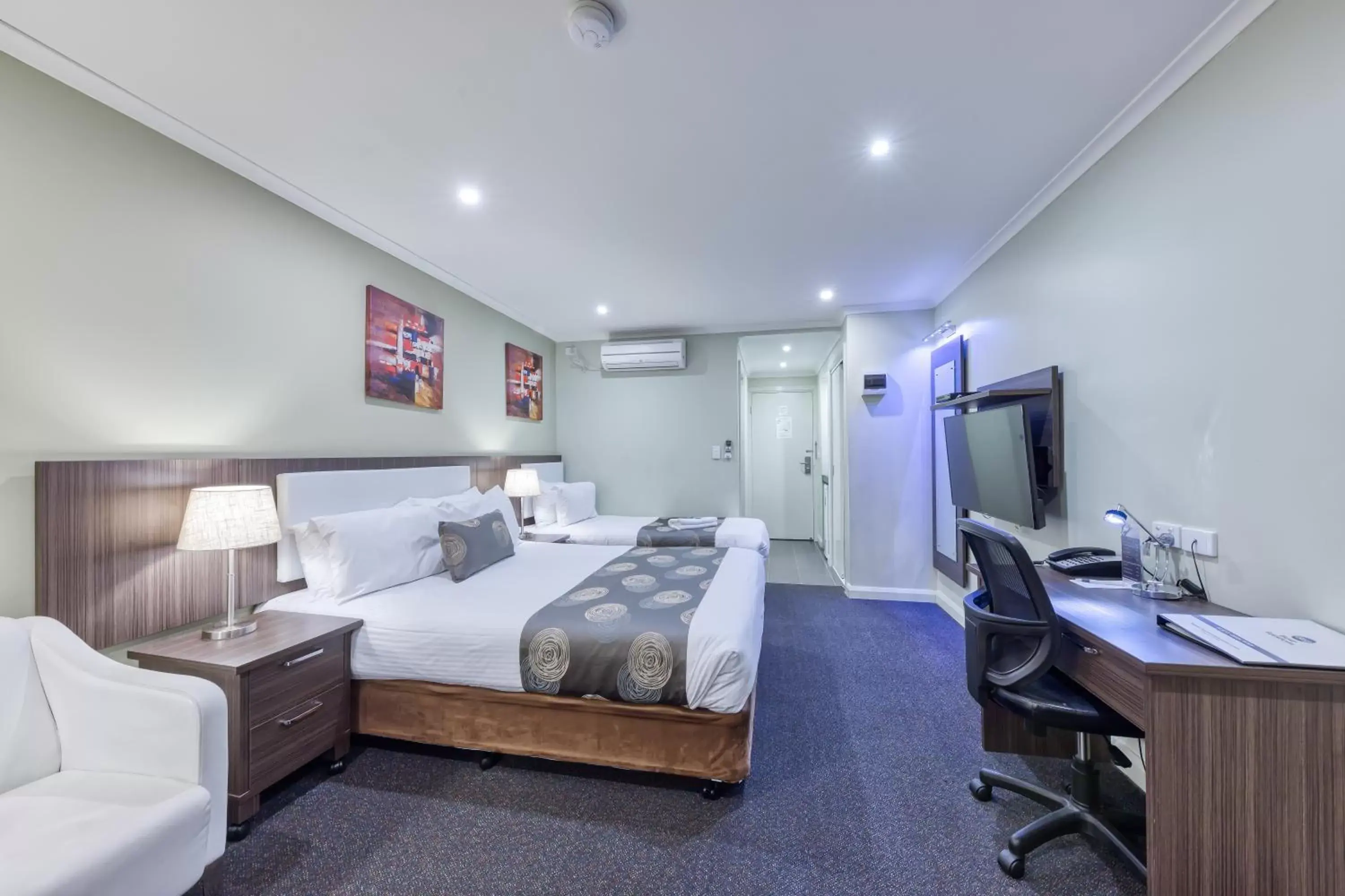 Photo of the whole room in Best Western Melbourne Airport