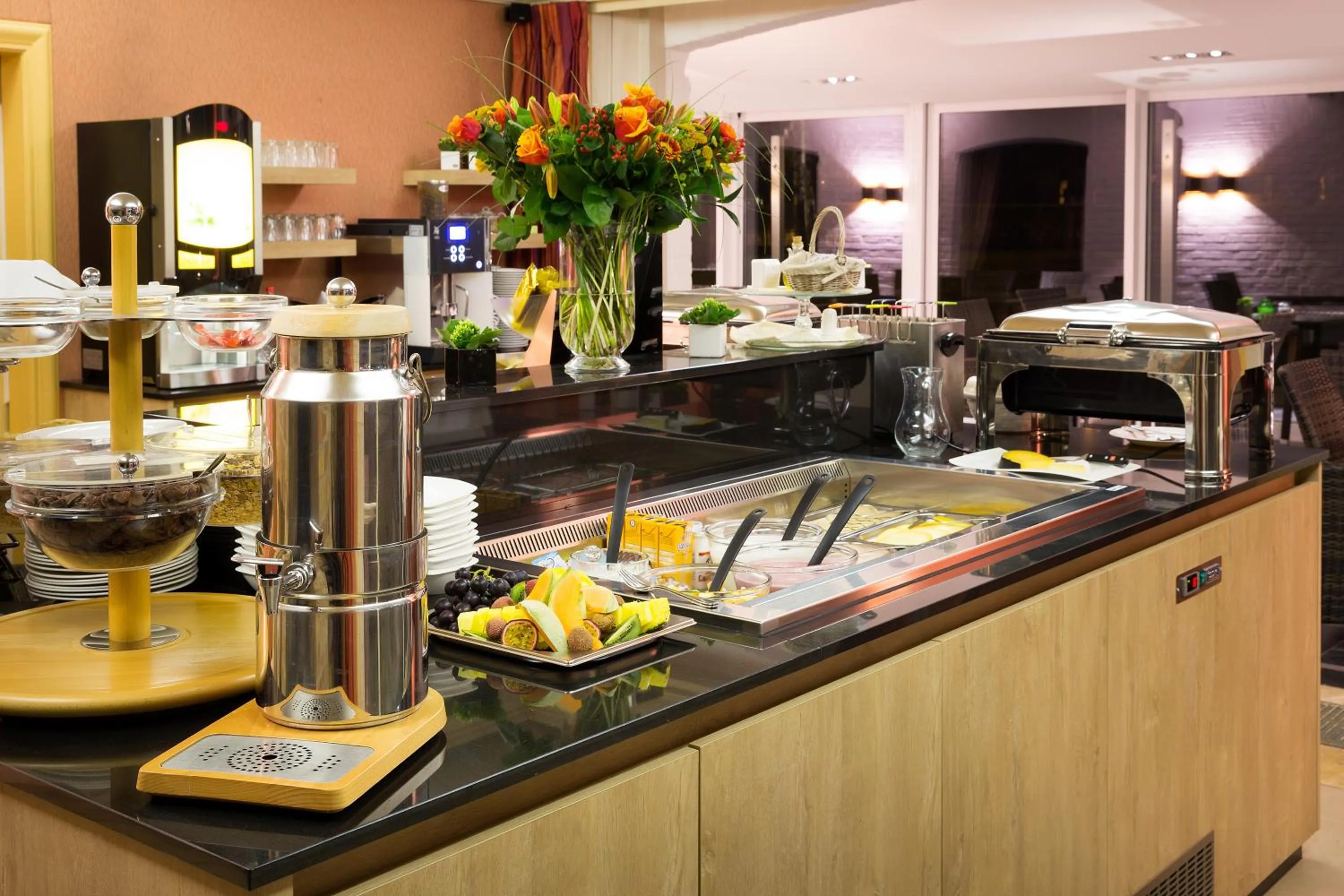 Restaurant/places to eat in Hotel Restaurant Weinebrugge