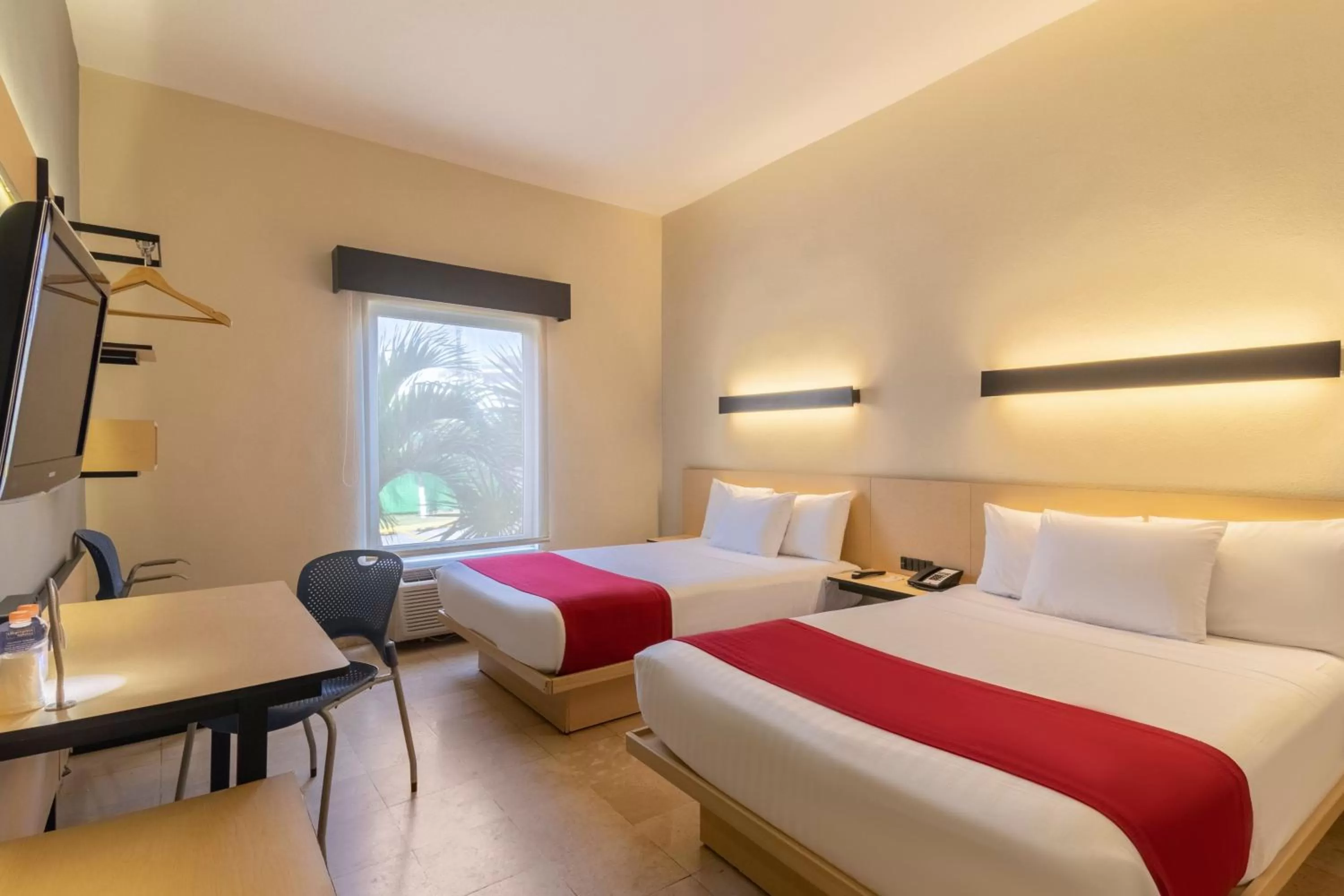 Bedroom, Bed in City Express by Marriott Cancun