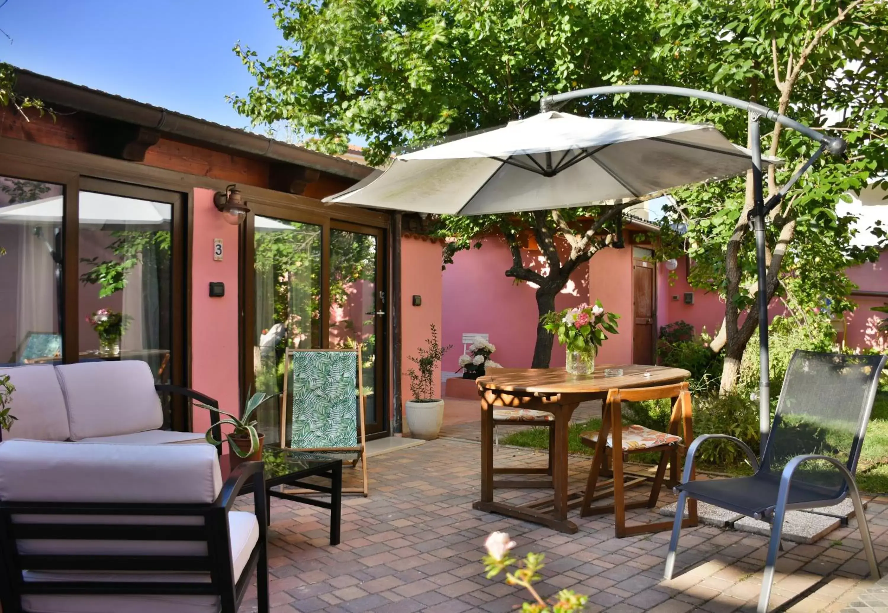 Patio in Flowery Inn Villa