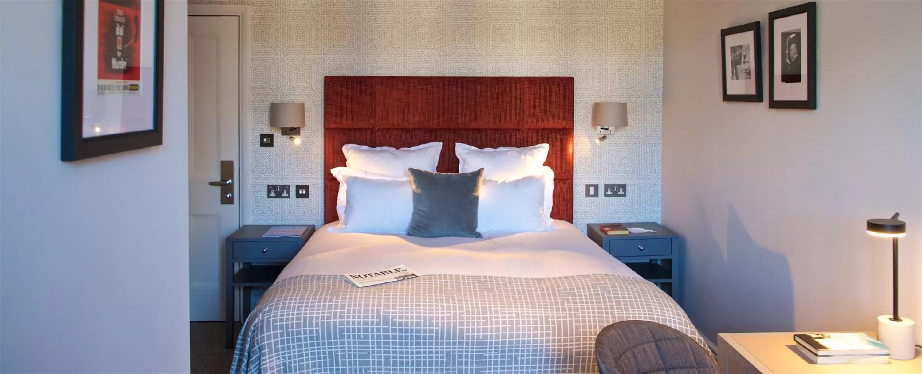 Bed in 54 Queen's Gate Hotel