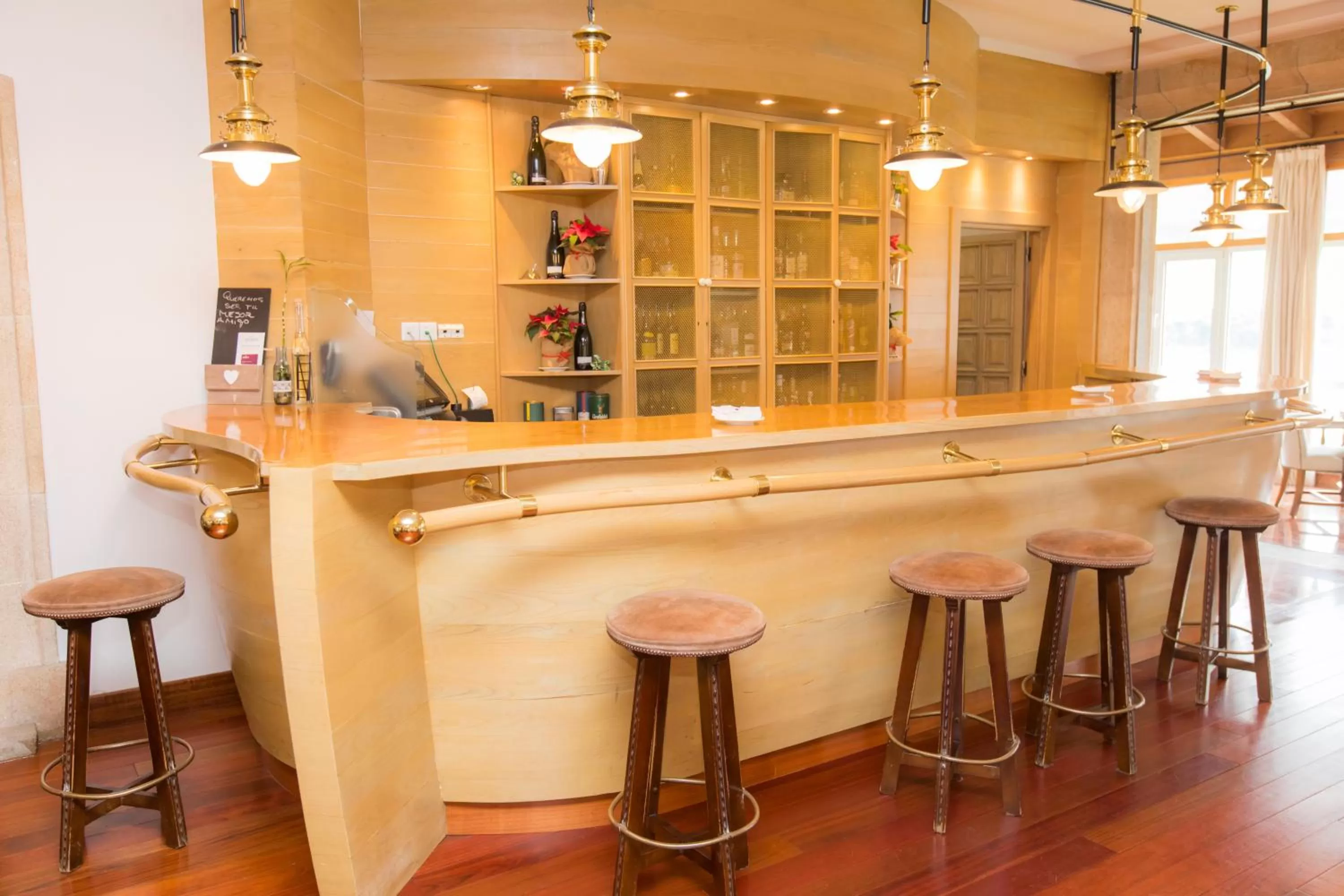 Lounge or bar in Parador de Ribadeo