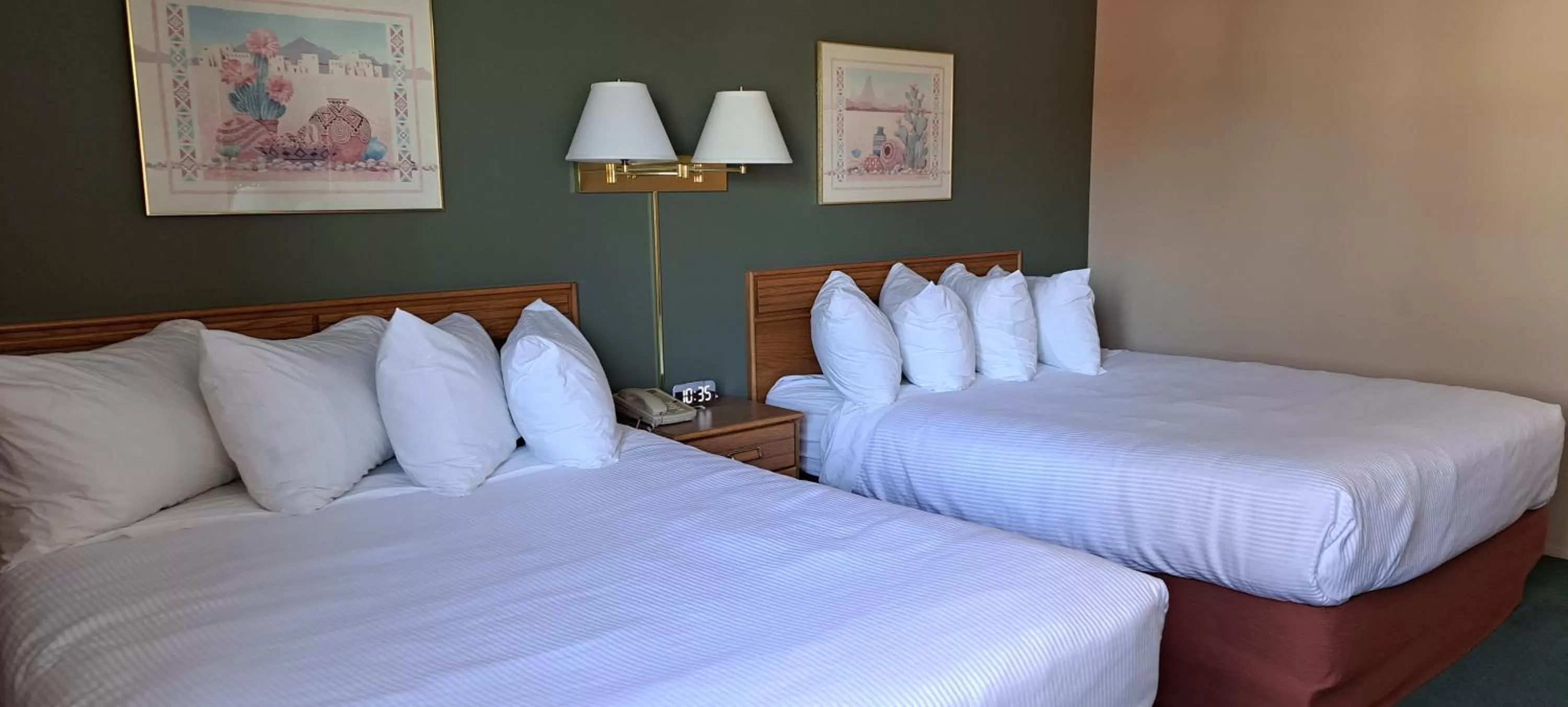 Bed in Travelodge by Wyndham Lacombe