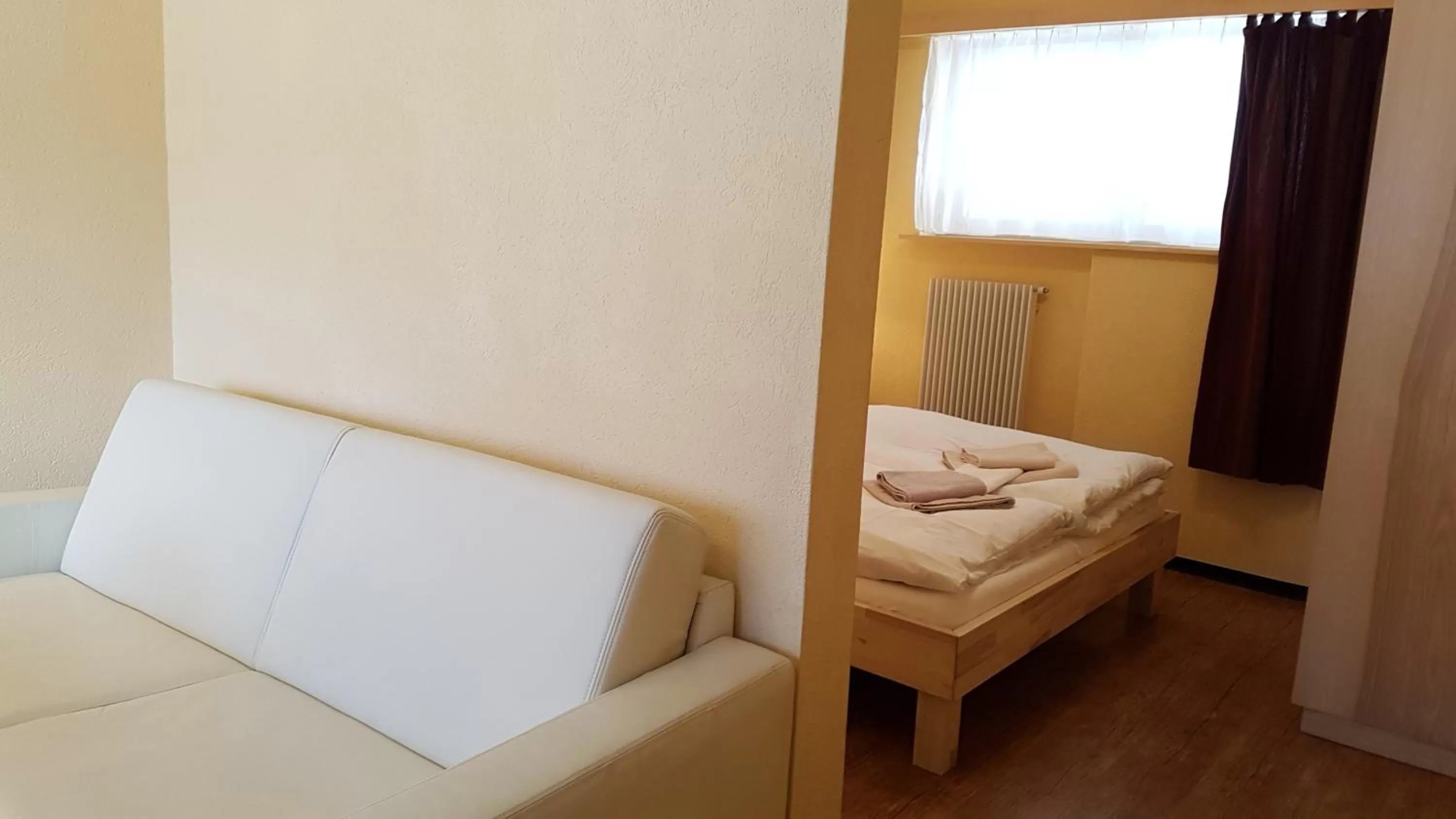 People, Bathroom in Hotel Europa Guest House