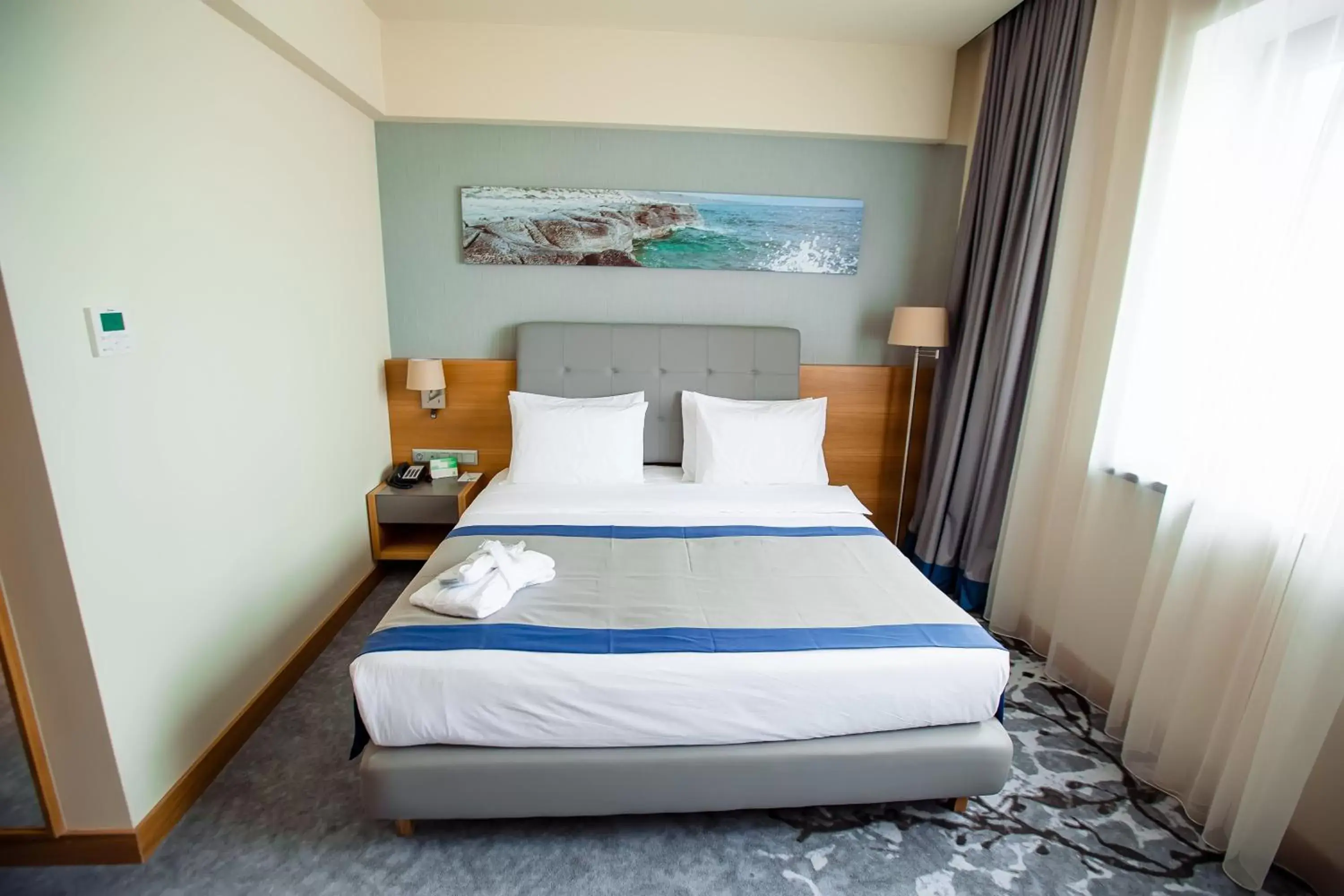 Photo of the whole room, Bed in Holiday Inn - Aktau - Seaside, an IHG Hotel