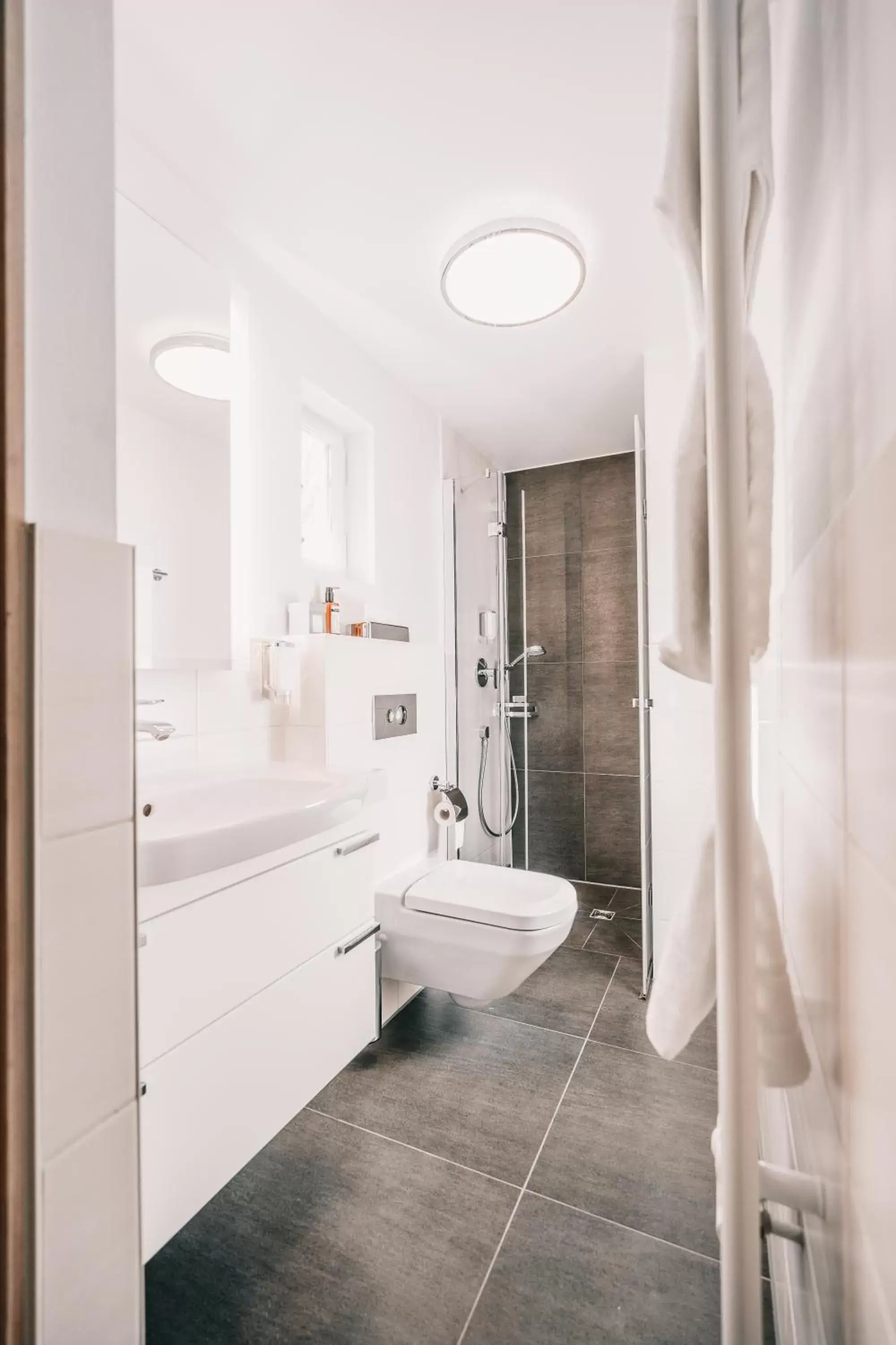 Bathroom in Romantik Hotel Schloss Hohenstein