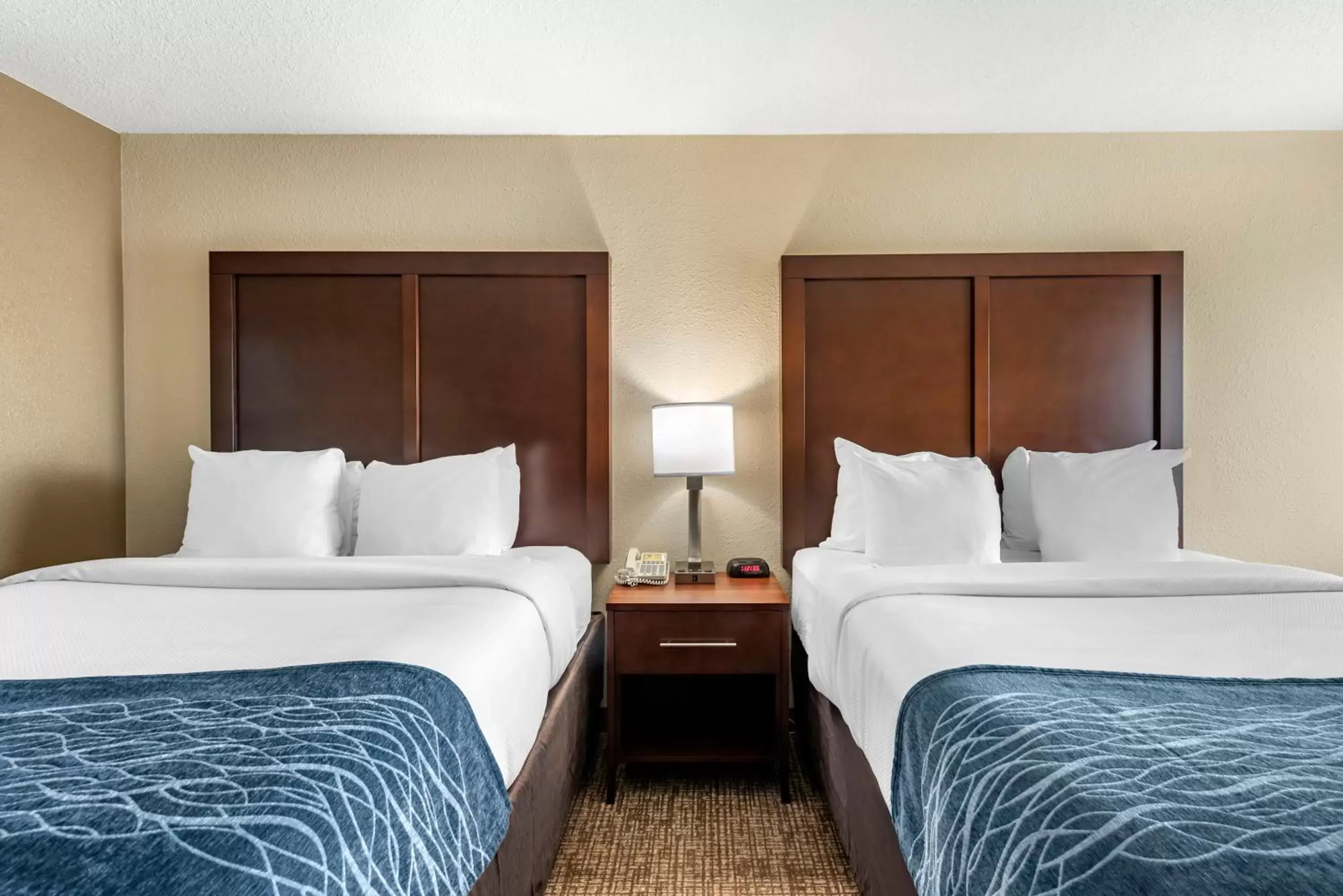 Bed in Comfort Inn & Suites Pueblo
