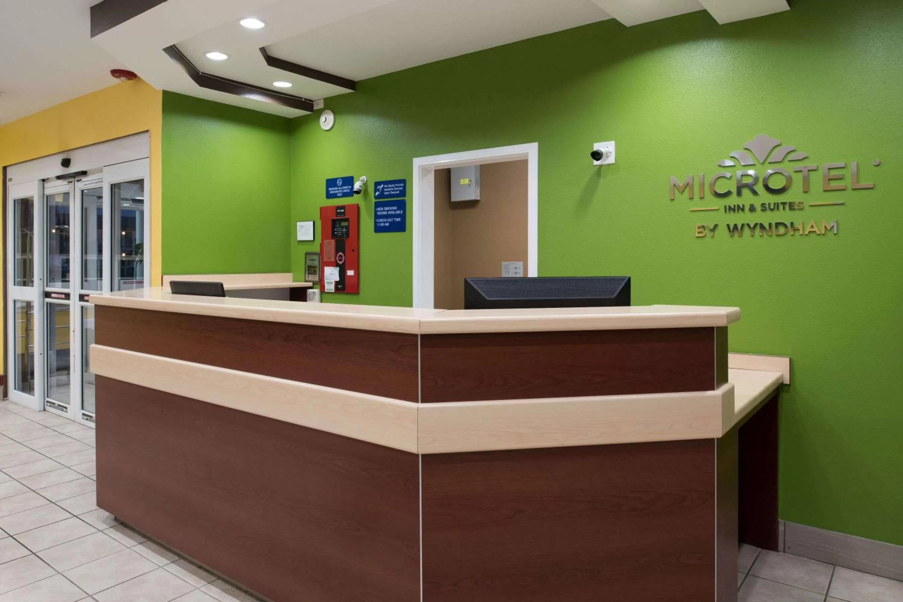 Lobby or reception in Microtel Inn by Wyndham Rogers