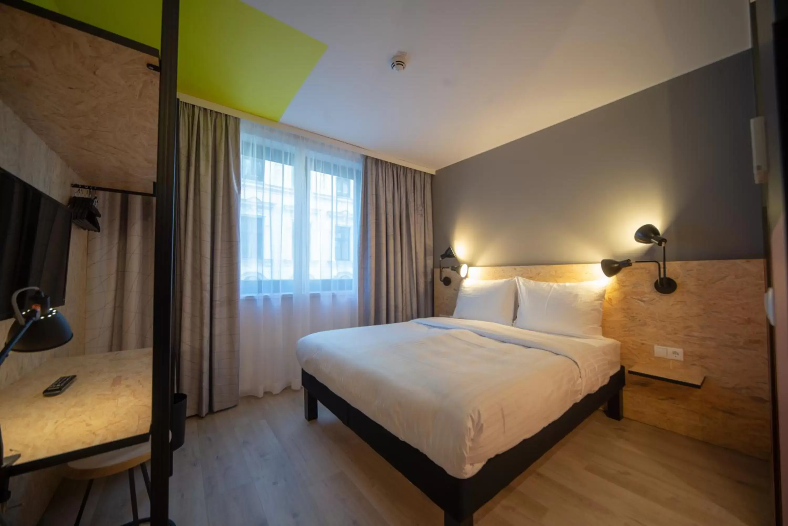 Photo of the whole room, Bed in ibis Styles Wien Messe Prater