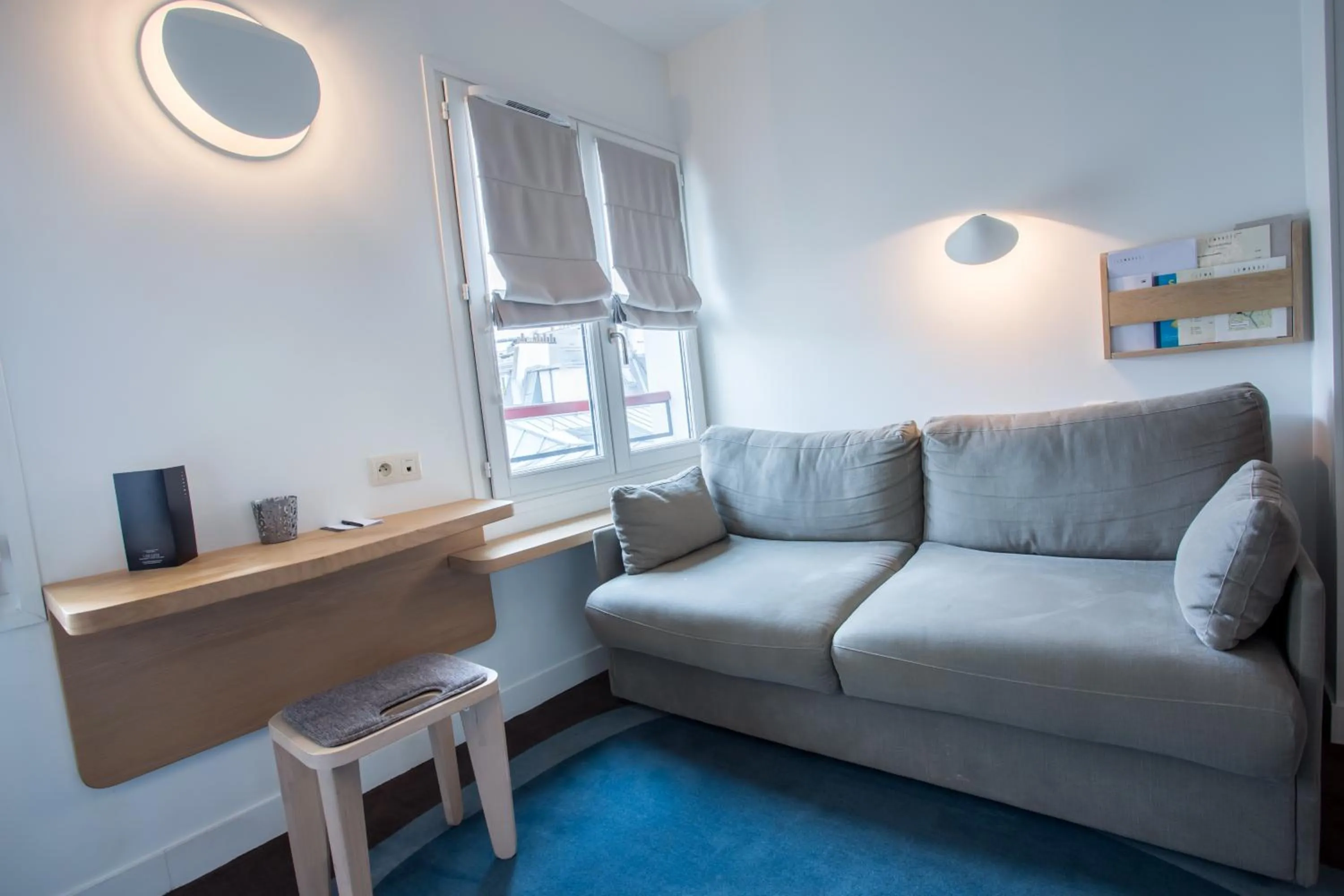 Seating Area in Hôtel Le Marcel Paris Gare de l'Est