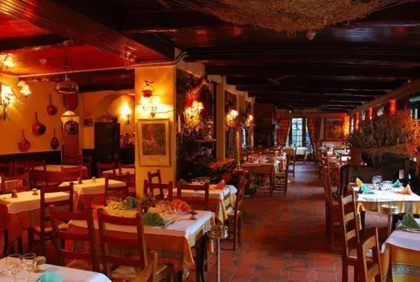 Restaurant/Places to Eat in La Bonne Auberge