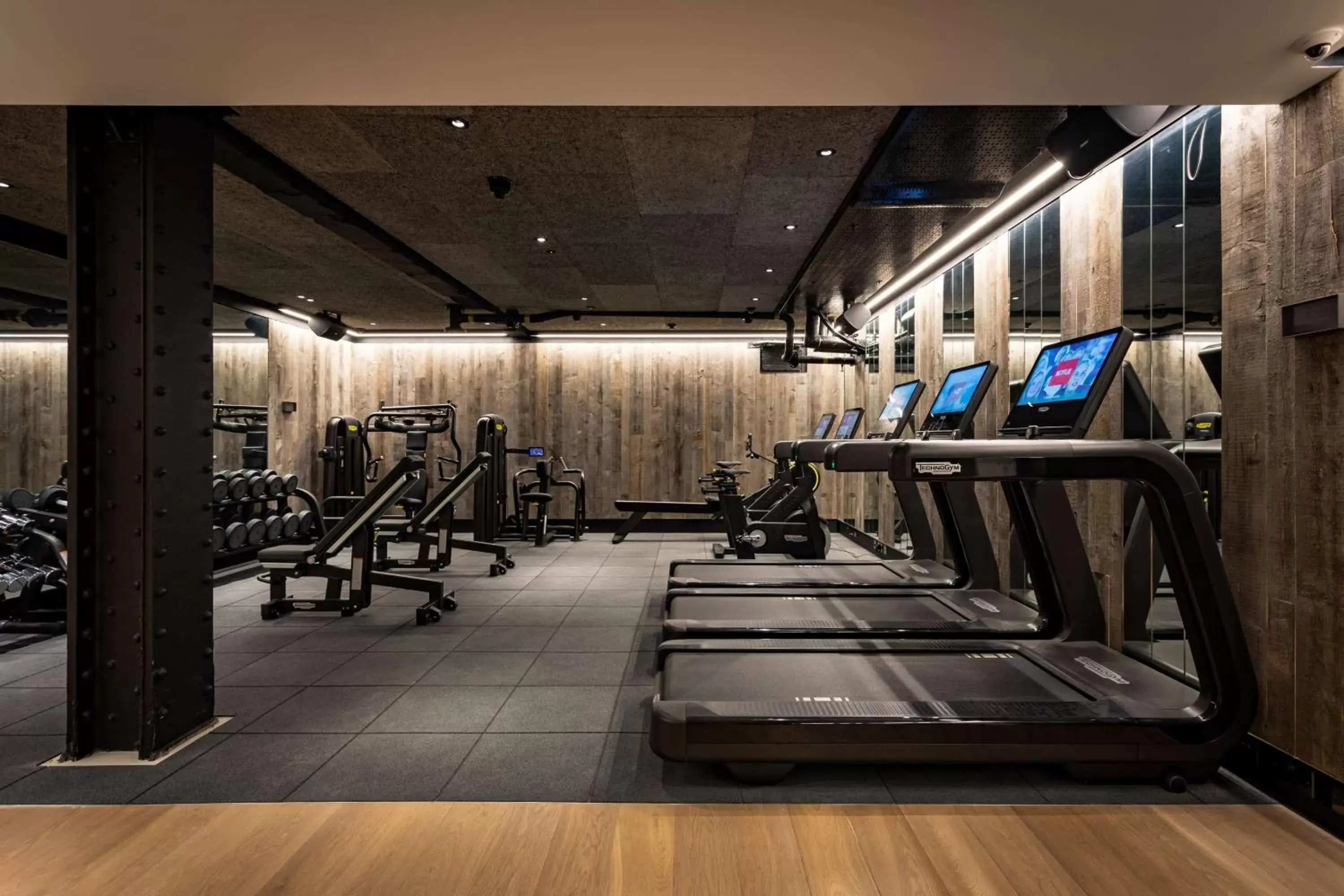 Activities, Fitness Center/Facilities in Radisson Blu Edwardian Bloomsbury Street Hotel, London