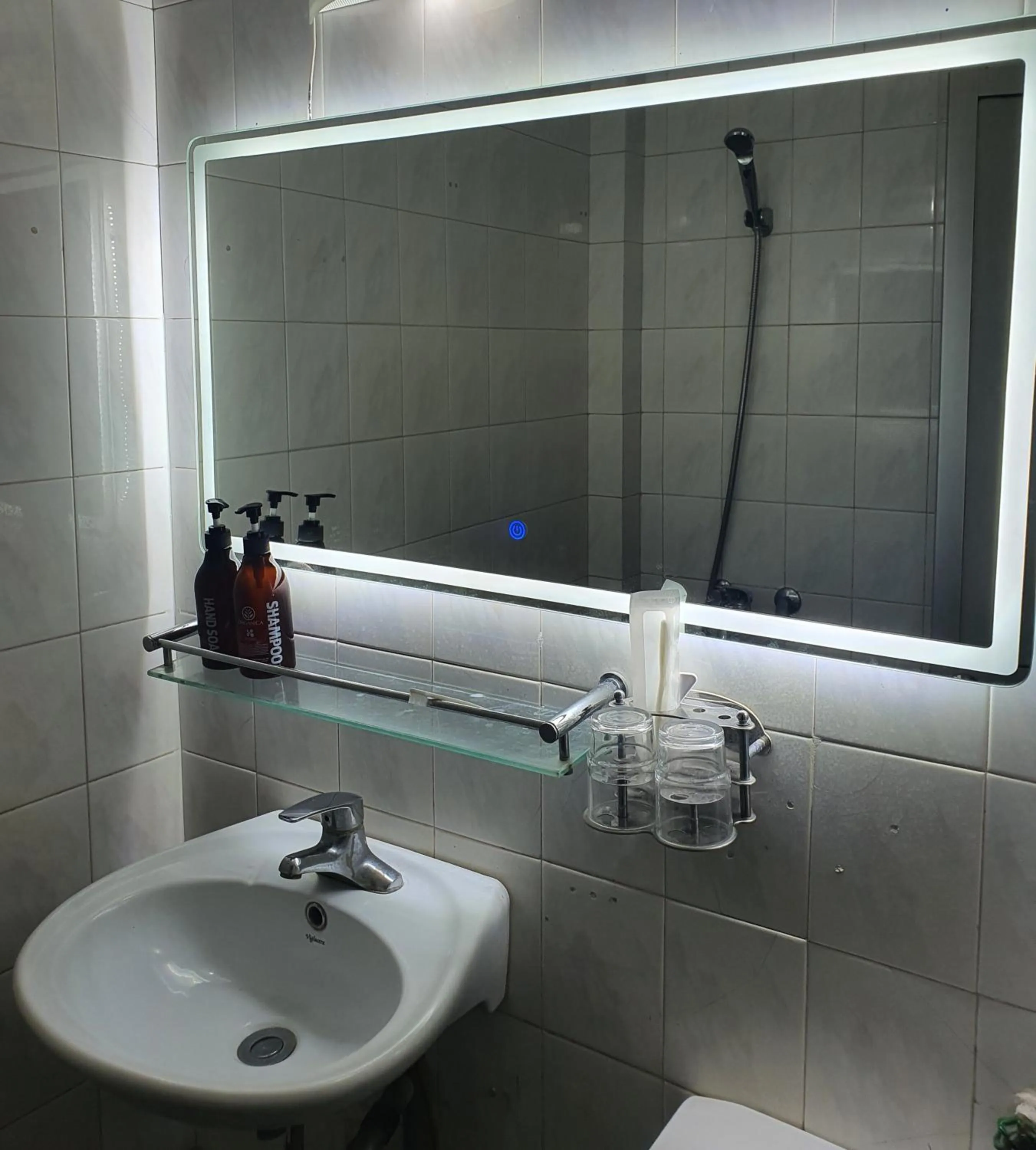 Shower in Memory Hotel