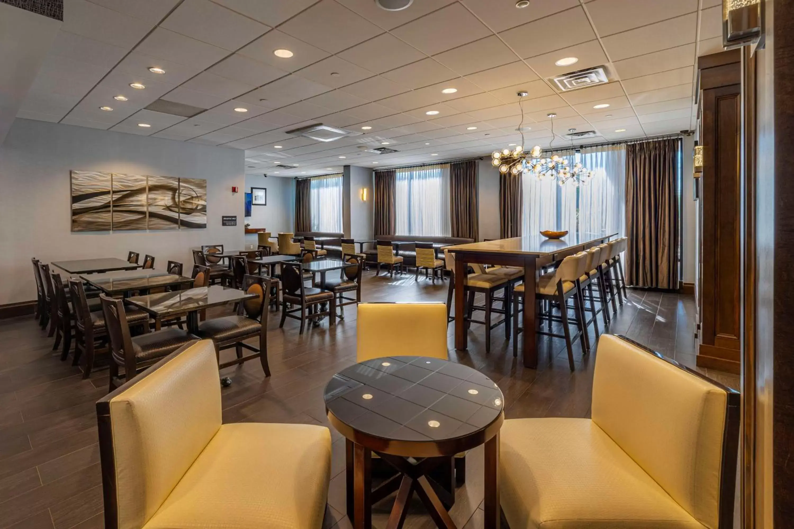 Breakfast, Restaurant/Places to Eat in Hampton Inn Carlstadt At The Meadowlands