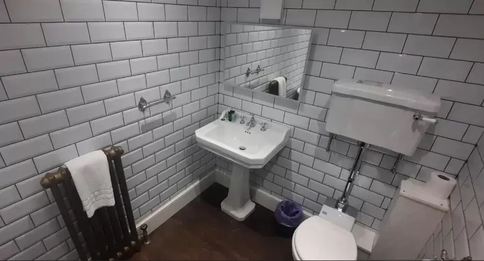 Toilet, Bathroom in Oakhill