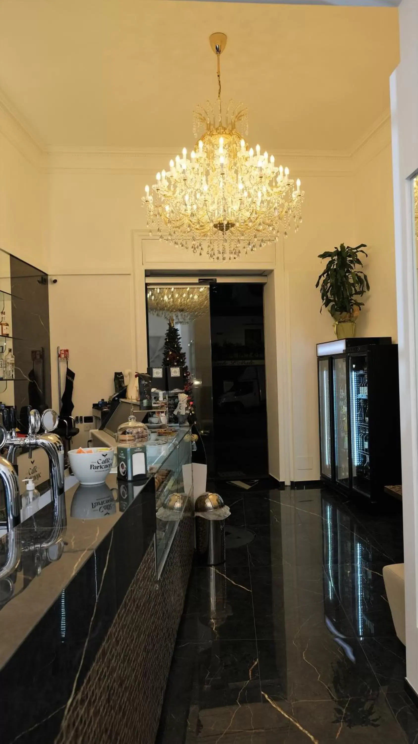 Restaurant/places to eat in Sant'Antonino Luxury Suite