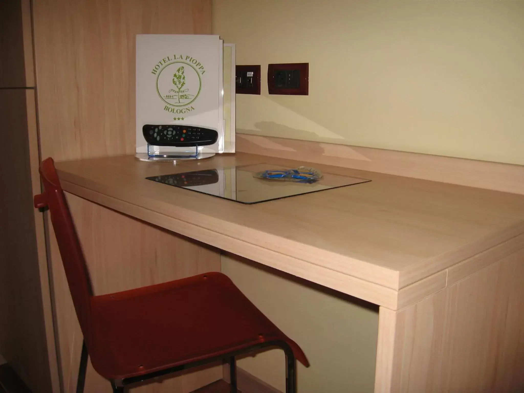 Standard Twin Room in Hotel La Pioppa Standard Twin Room in Hotel La Pioppa