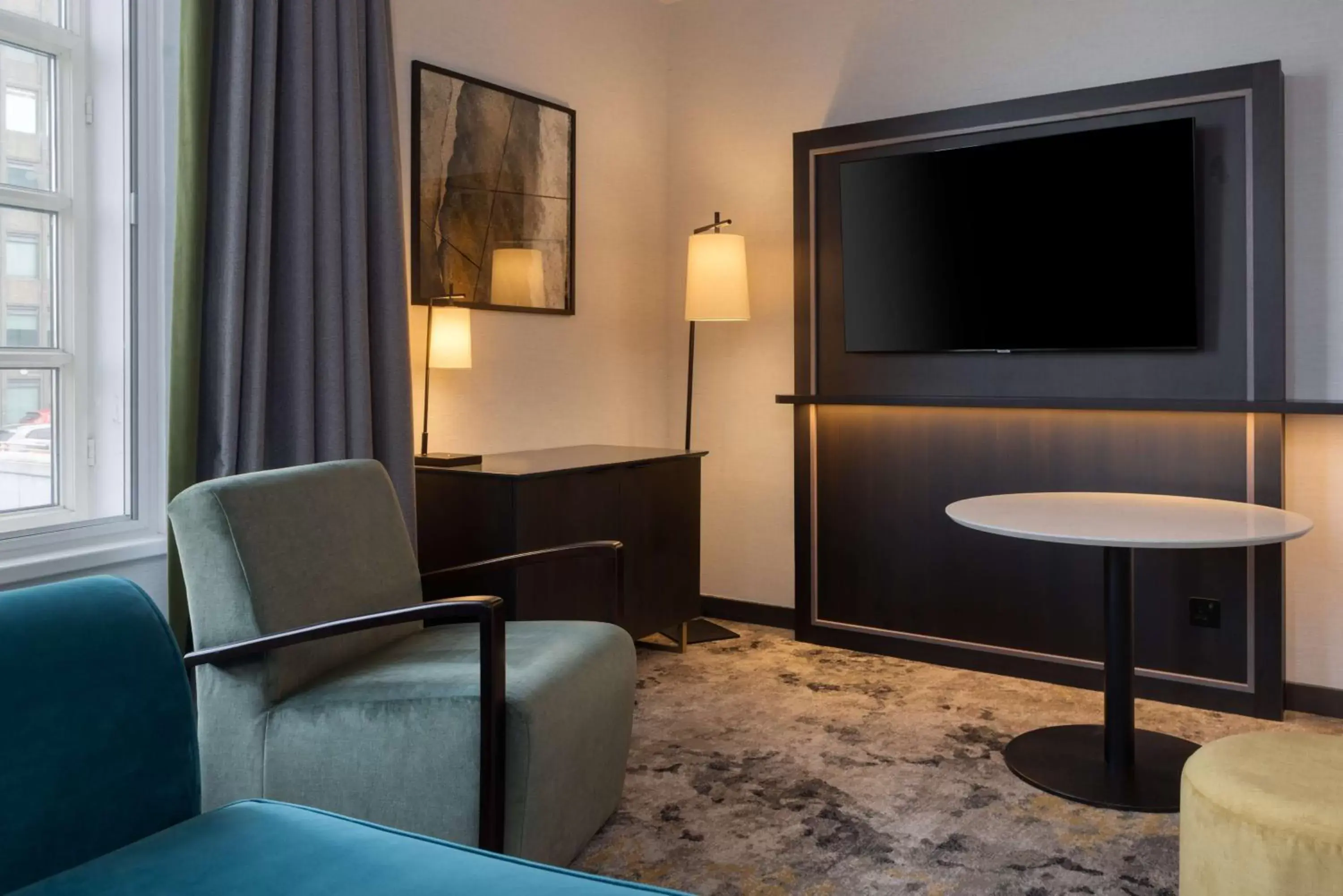 Bedroom, Seating Area in Hilton Cardiff