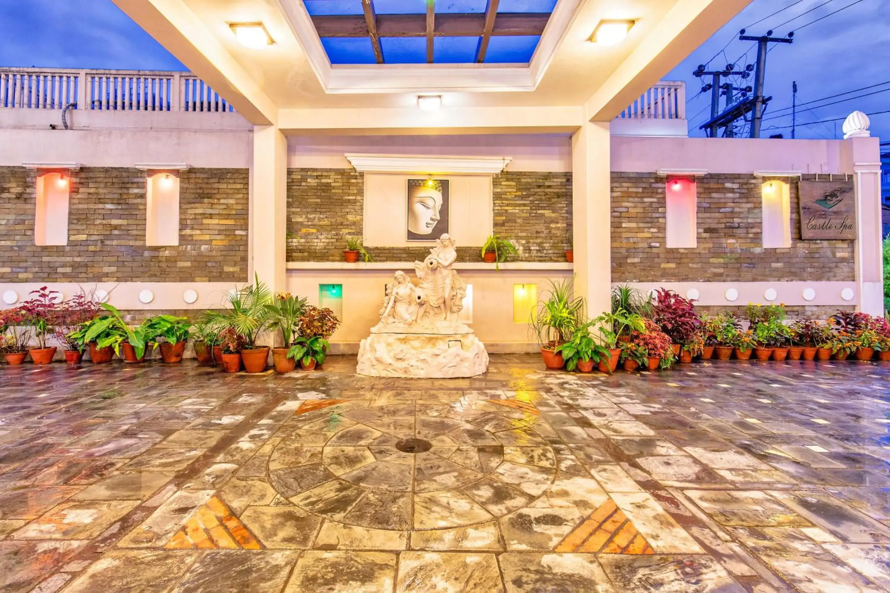 Area and facilities in Da Yatra Courtyard Hotel