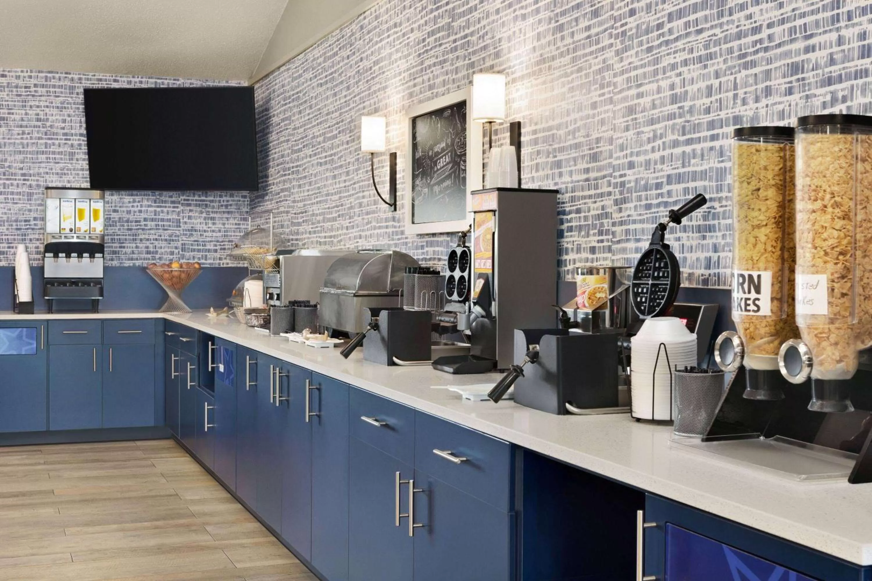 Breakfast in AmericInn by Wyndham Rapid City