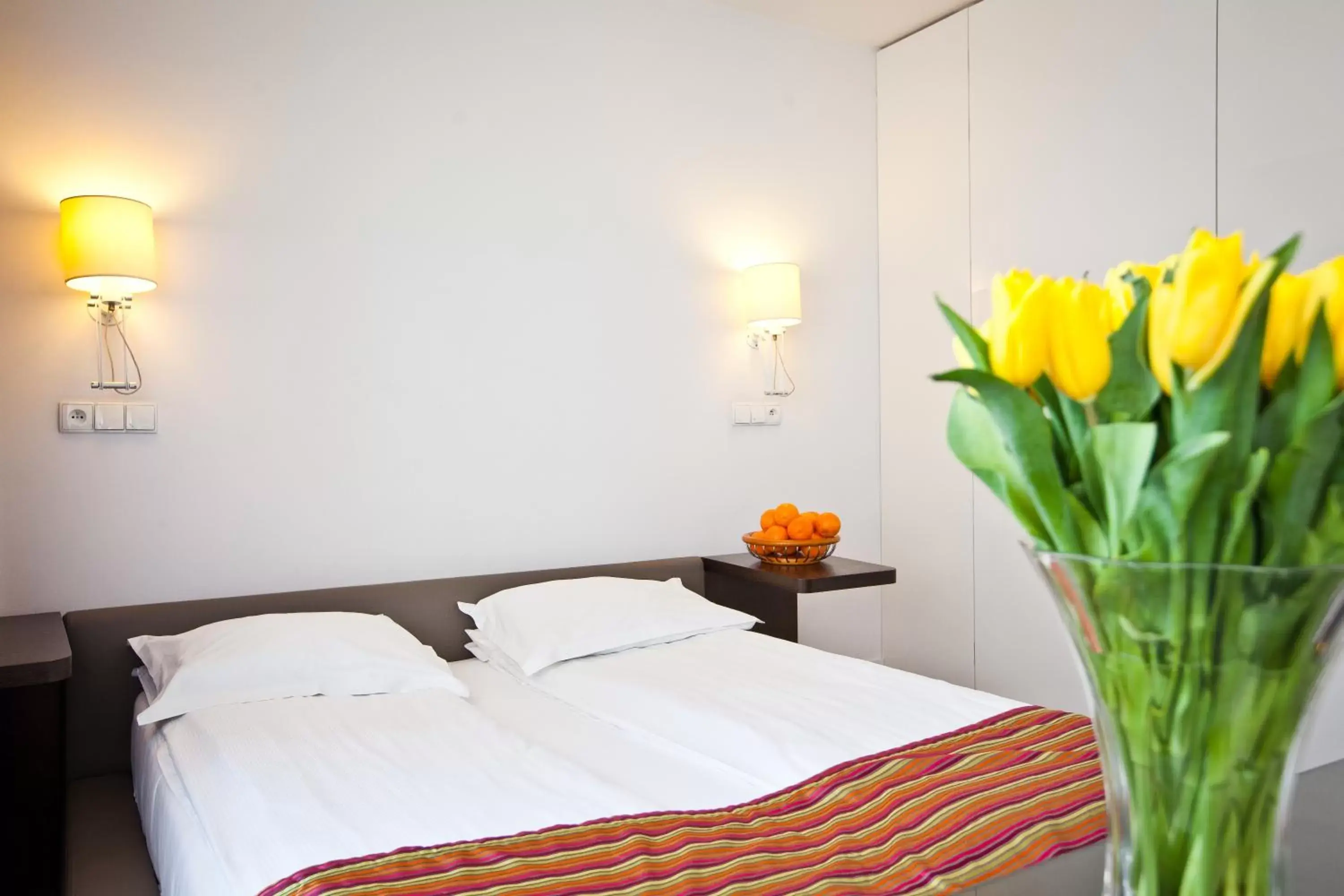 Bed in Platinum Apartments Aparthotel Bed in Platinum Apartments Aparthotel