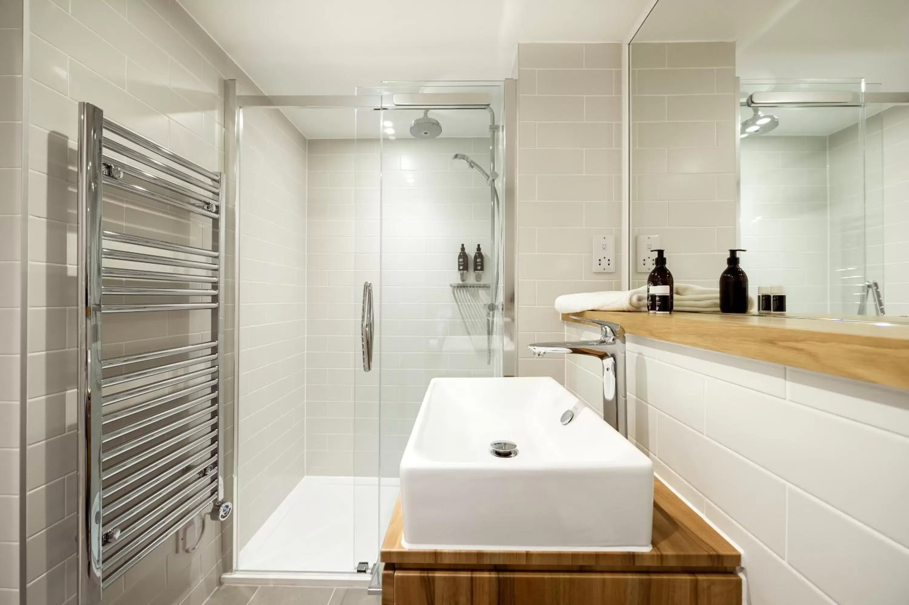 Bathroom in Wilde Aparthotels by Staycity Edinburgh Grassmarket