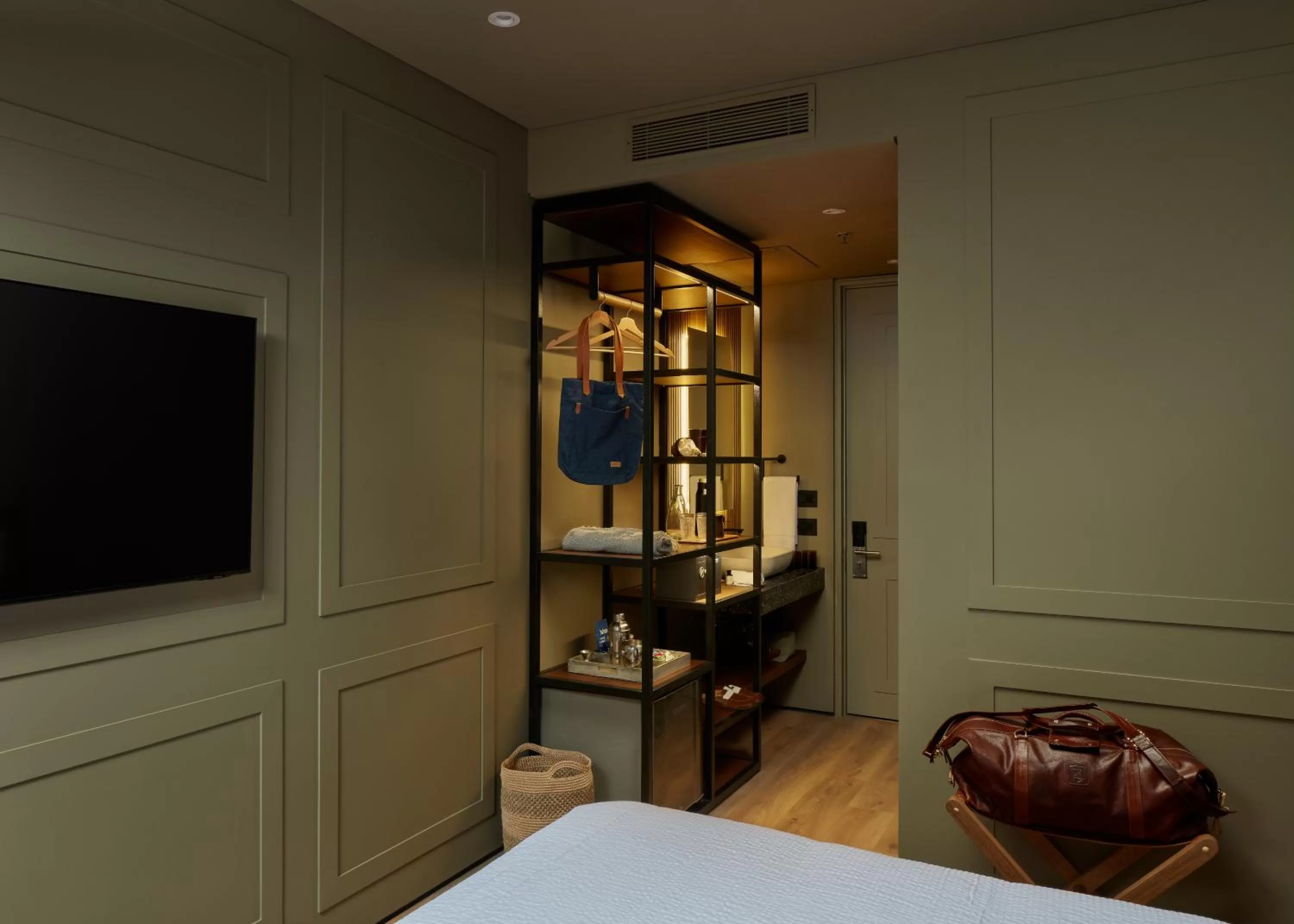 wardrobe, Bed in Hotel Coco