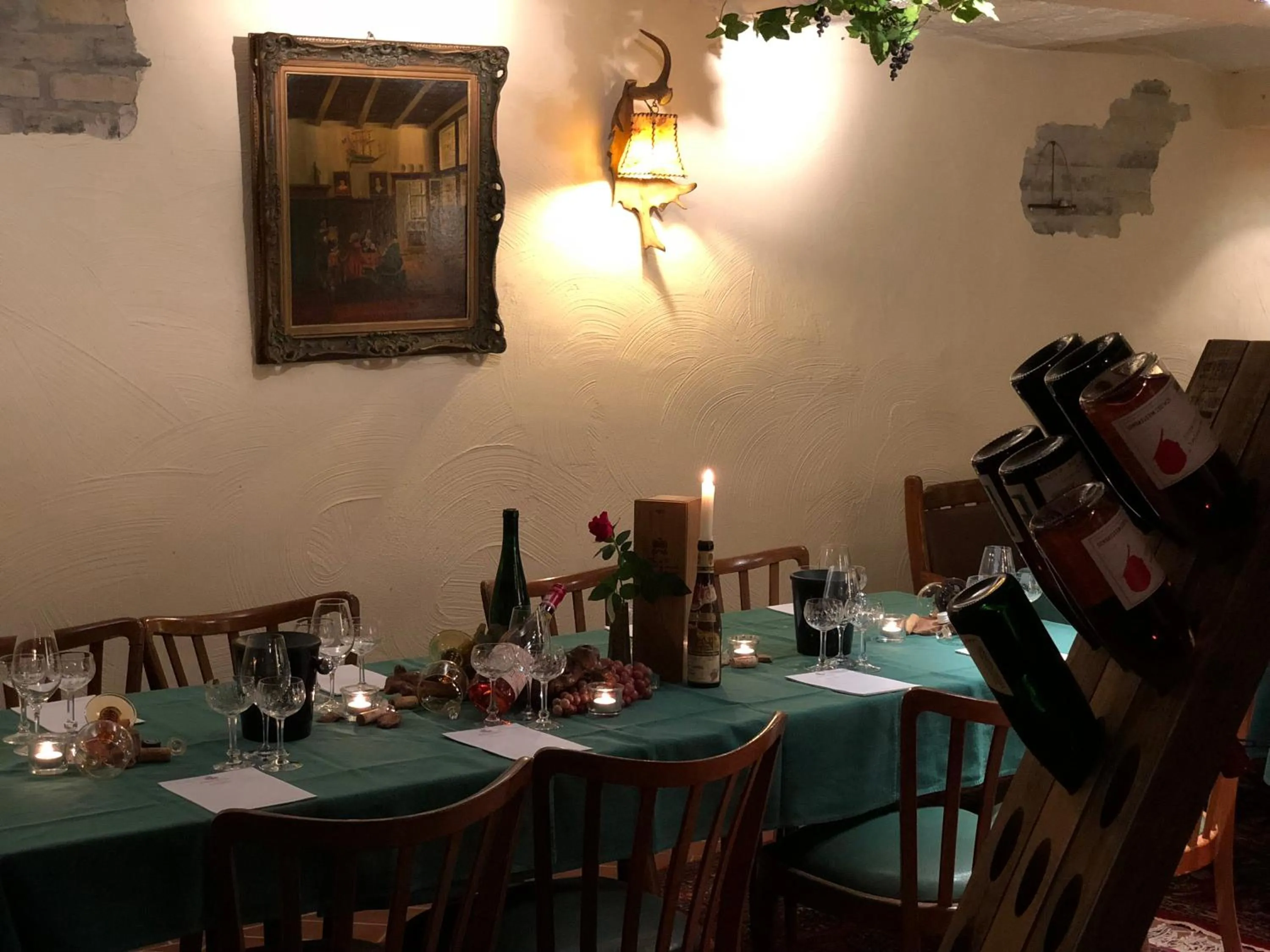 Restaurant/places to eat in Rhein-Hotel Nierstein