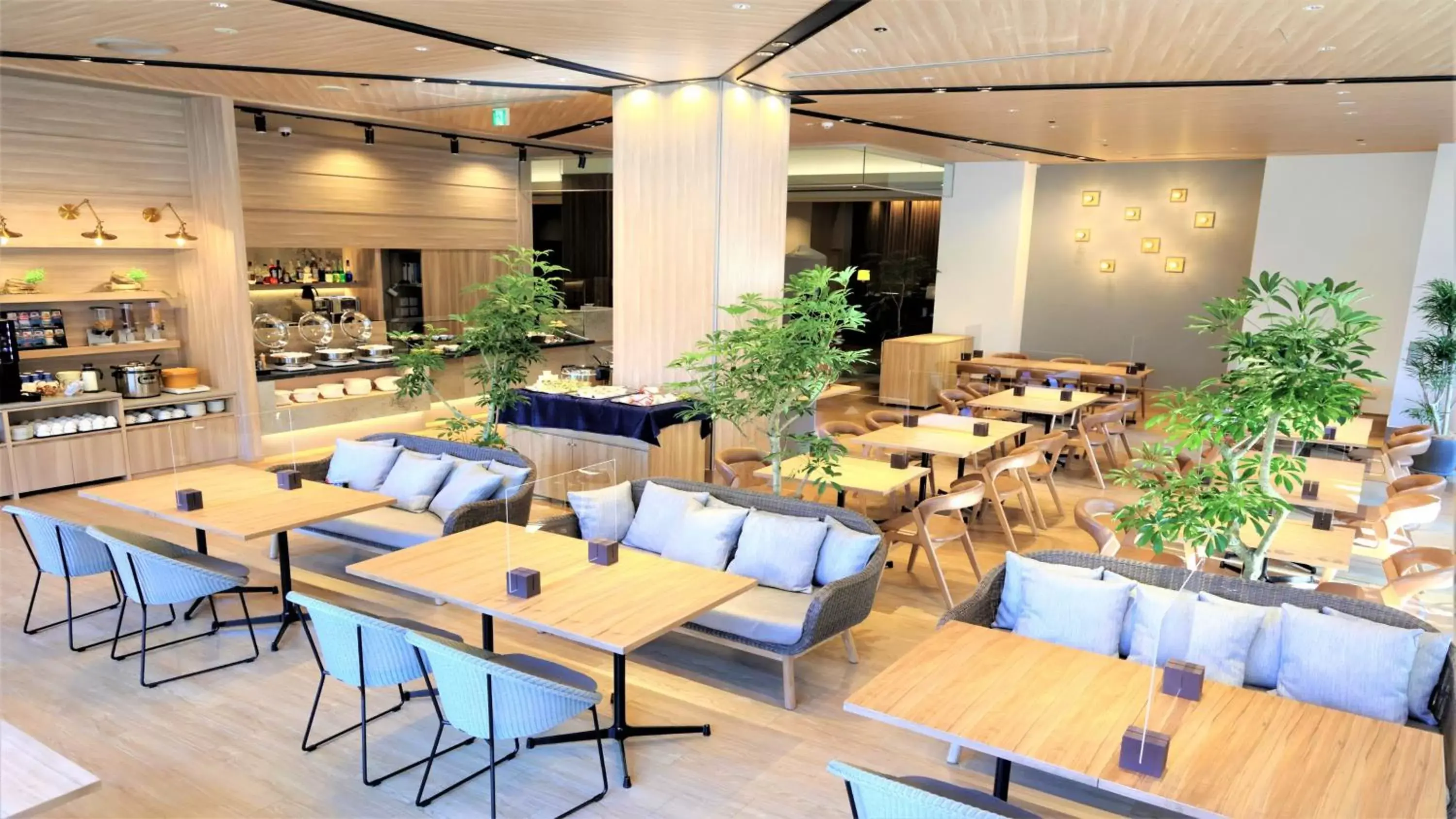 Restaurant/places to eat in ANA Holiday Inn Sendai by IHG Restaurant/places to eat in ANA Holiday Inn Sendai by IHG