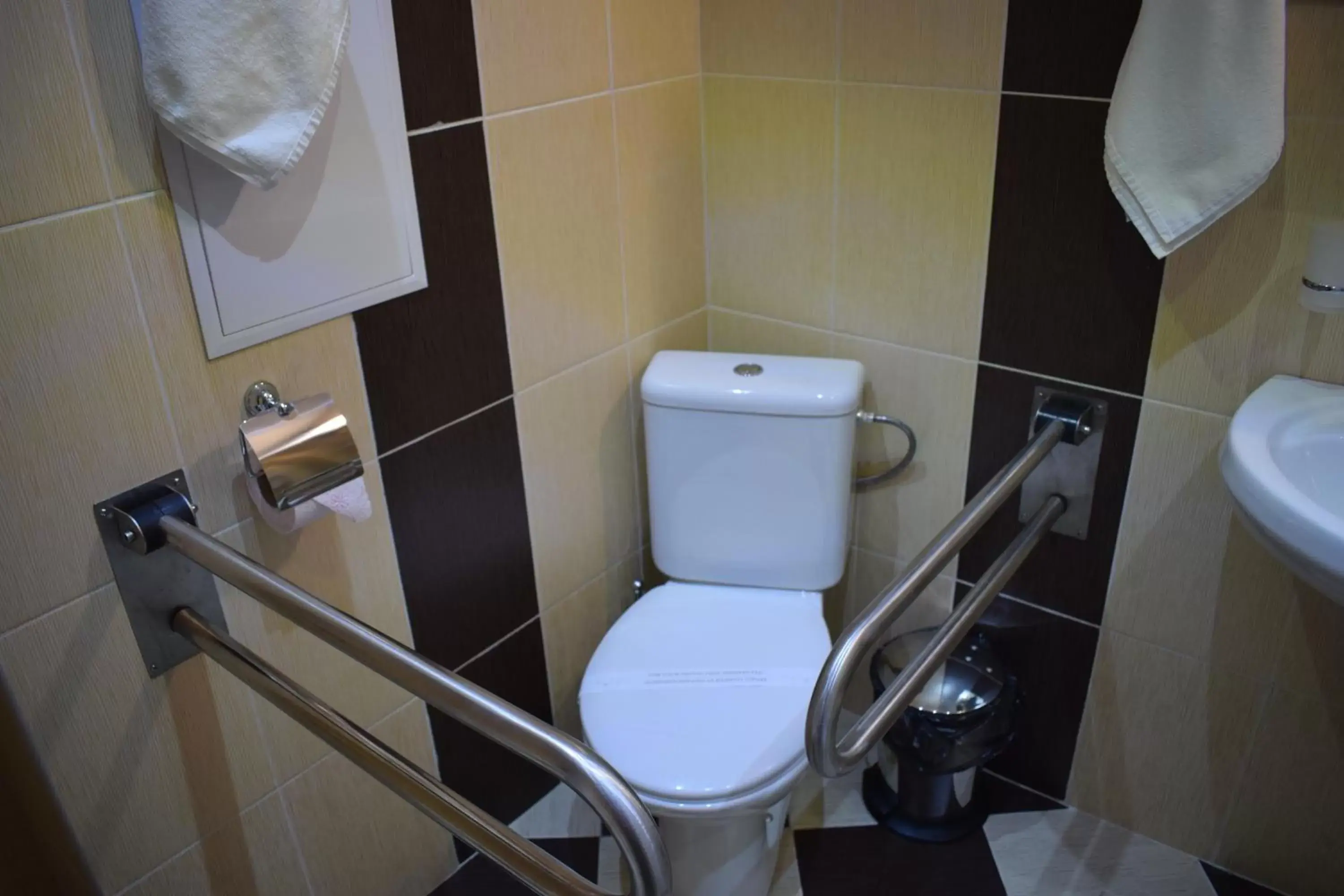 Toilet, Bathroom in Slavyanska Beseda Hotel