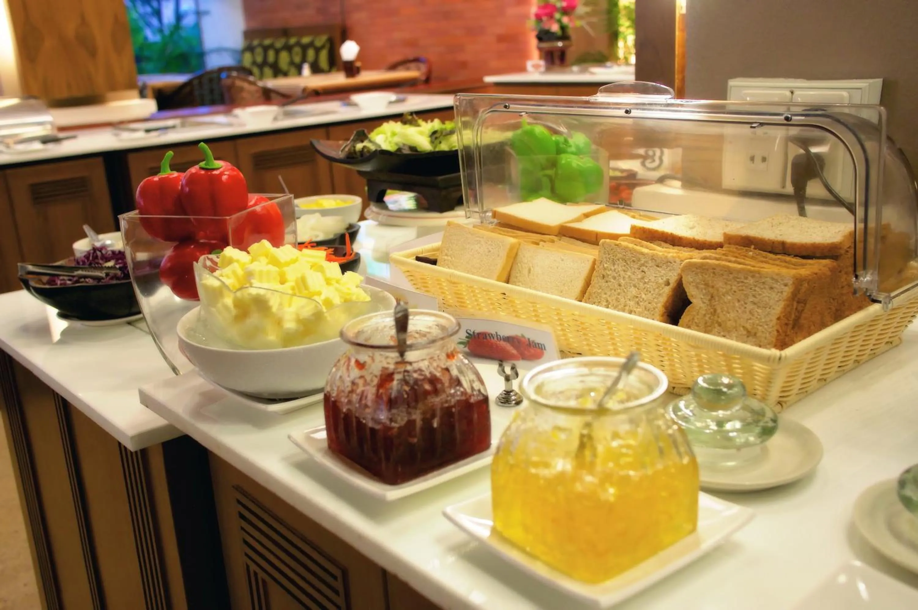 Restaurant/places to eat in Chiangmai Gate Hotel