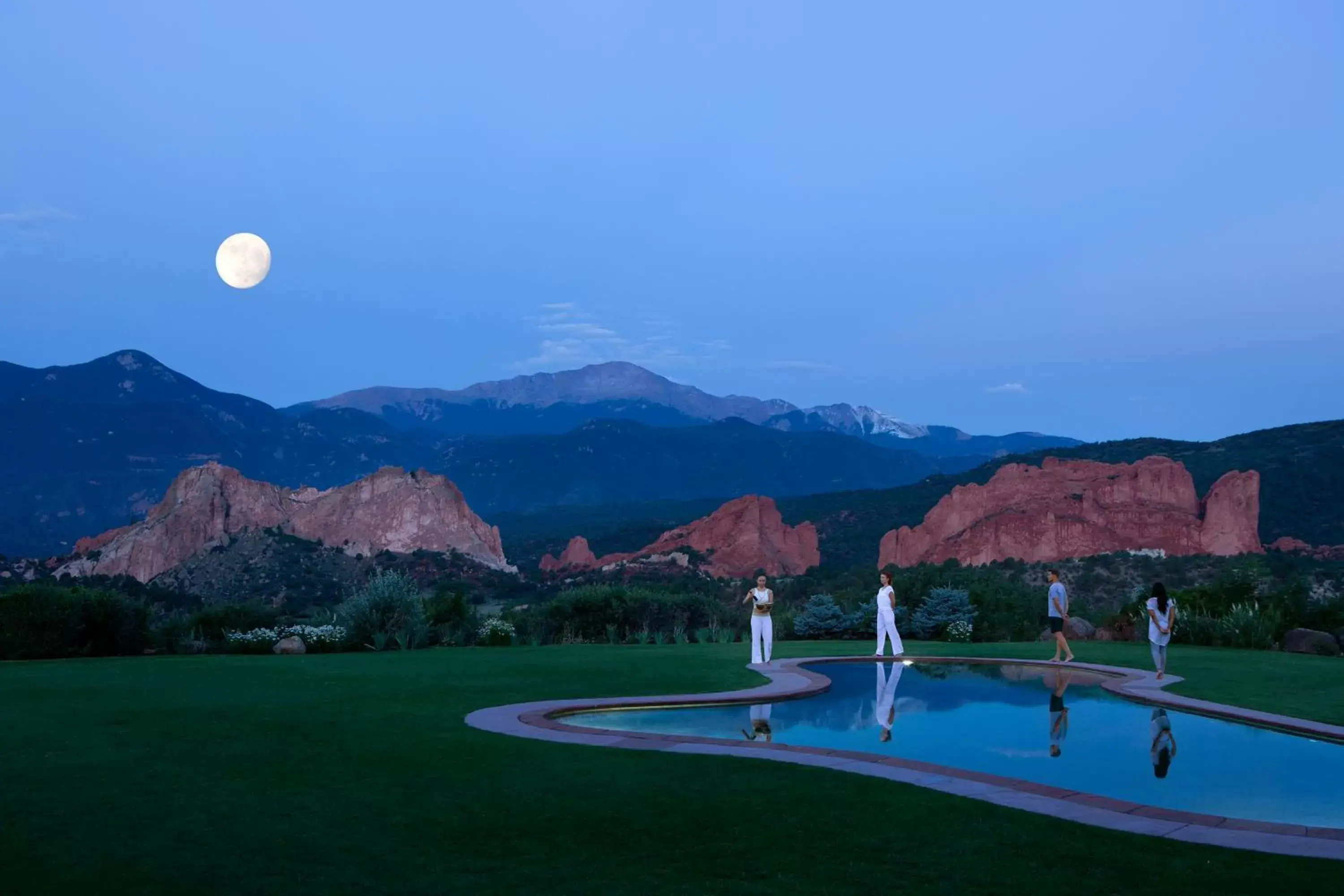 Mountain view, Swimming Pool in Garden of the Gods Club & Resort