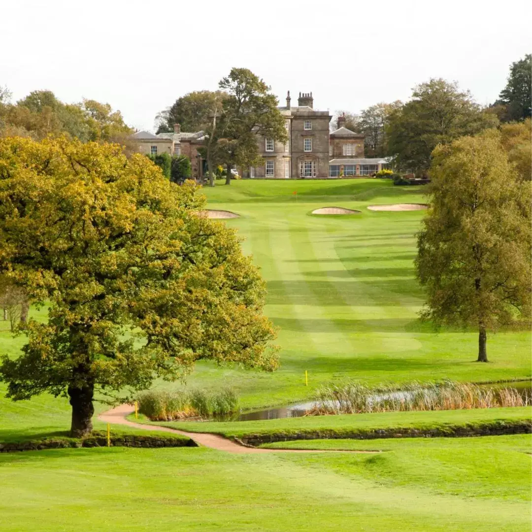 Property building, Golf in Shaw Hill Hotel Golf And Country Club