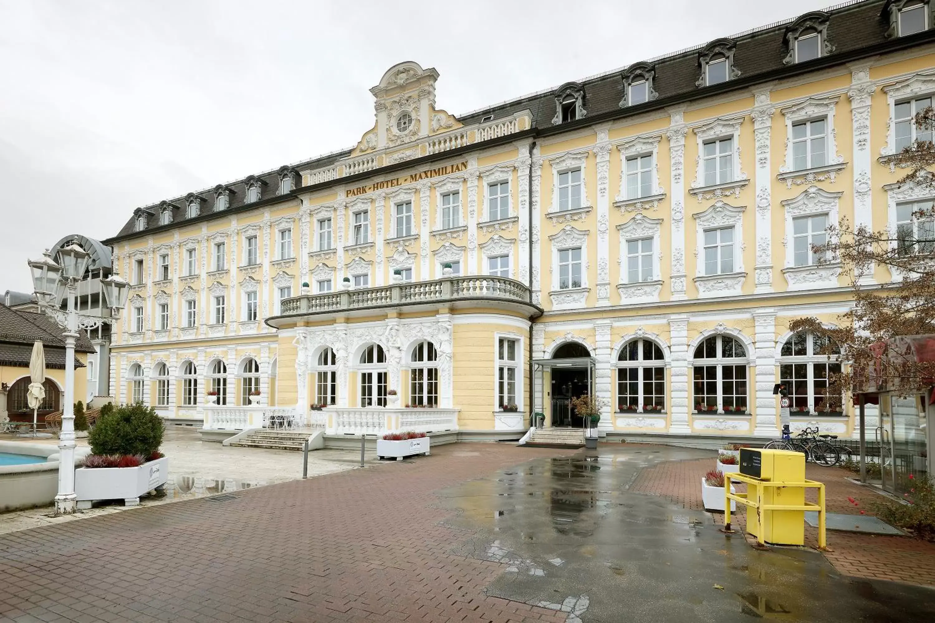 Property building in Eurostars Park Hotel Maximilian Property building in Eurostars Park Hotel Maximilian