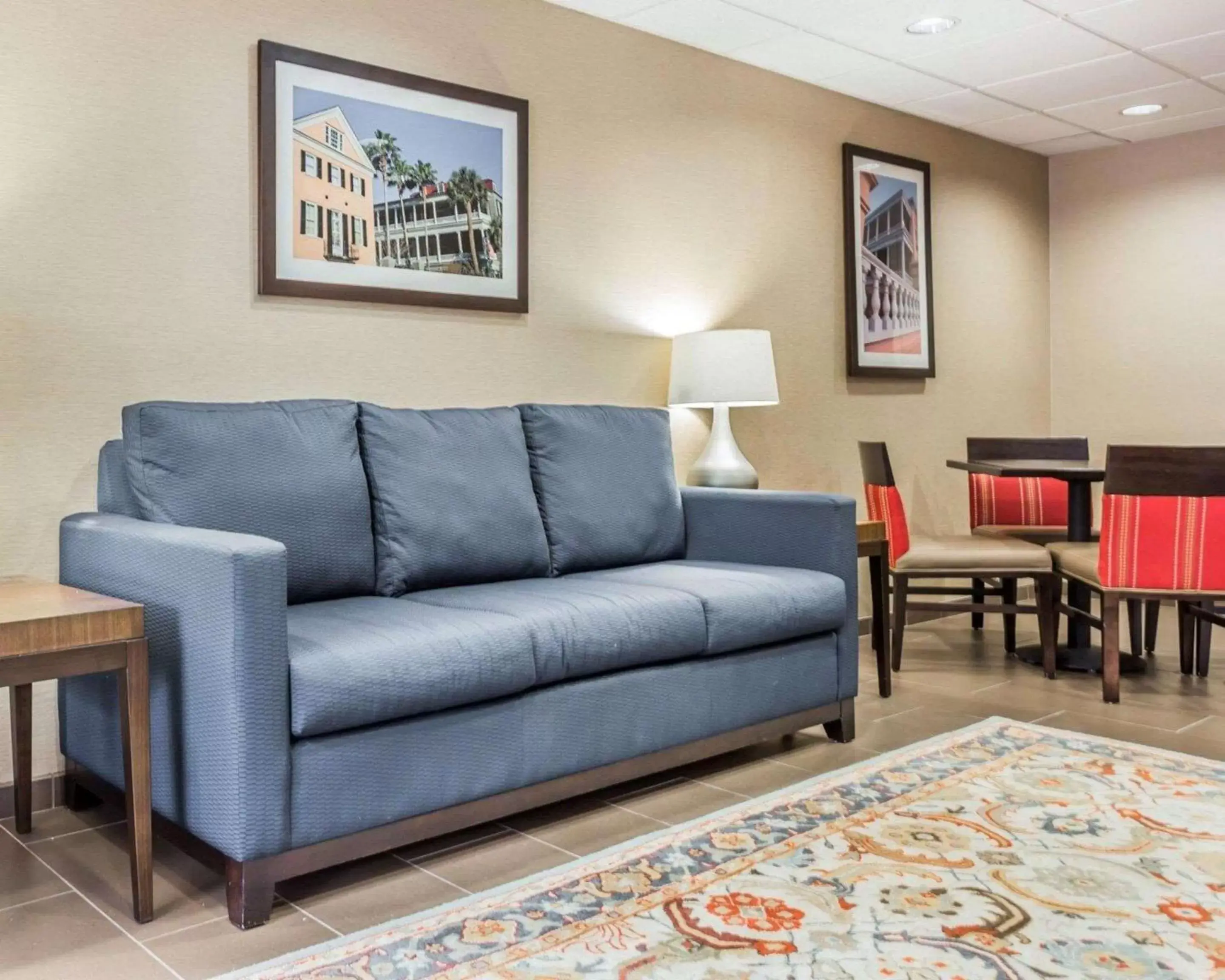 Lobby or reception, Seating Area in Comfort Suites at Isle of Palms Connector